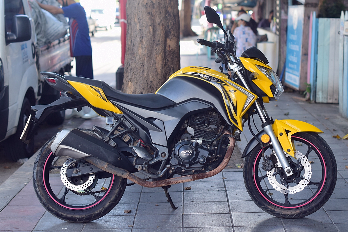 (( ขายแล้วครับ )) gpx cr5 200 พร้อมส่งให้ถึงบ้านครับ