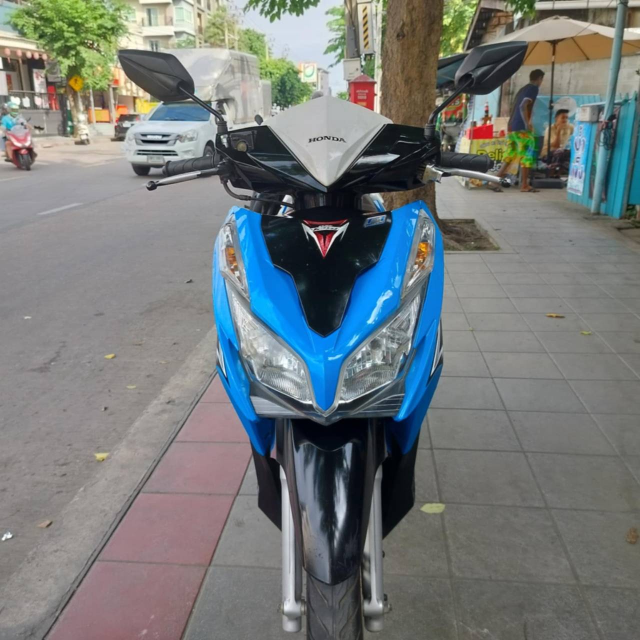 ปิดการขายครับ click 125i สีน้ำเงินดำ 2014