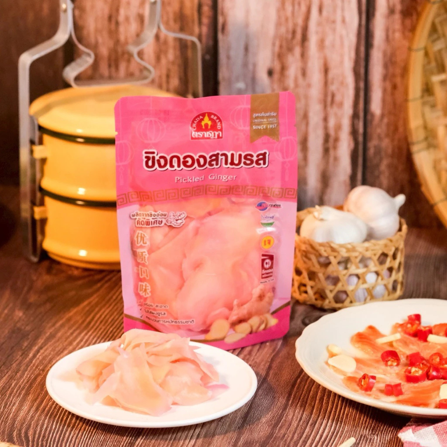 Chada Sour Pickled Ginger ขิงดอง 2 รสชาติ 150 กรัม พร้อมทาน สูตรต้นตำรับ ใช้ขิงอ่อน ตราชฎา