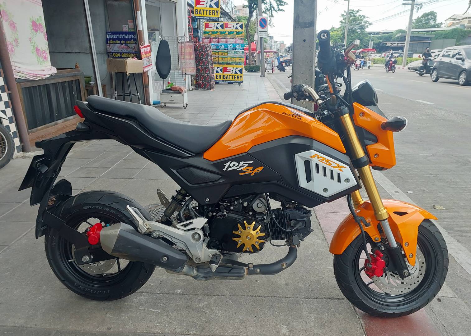 (ปิดการขายครับ) msx sf สีส้มตัวใหม่ 2018 รถบ้าน สวยเครื่องดี