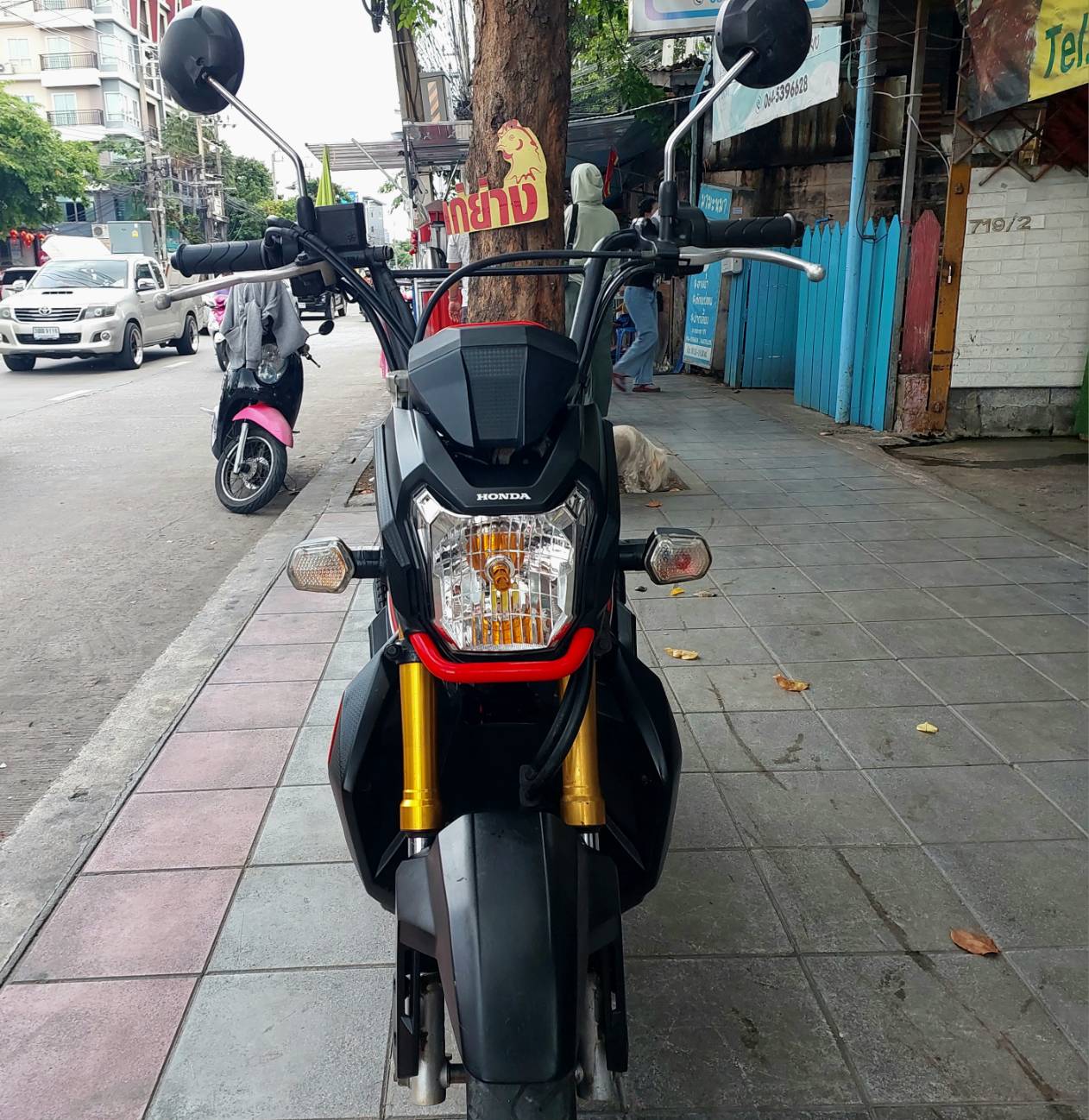 (ปิดการขาย) zoomer x สีดำแดง จดปี 2560 ไมล์ดิจิตอล เบลคคอมบาย มีระบบไอดีลิ่งสต็อป เฃ