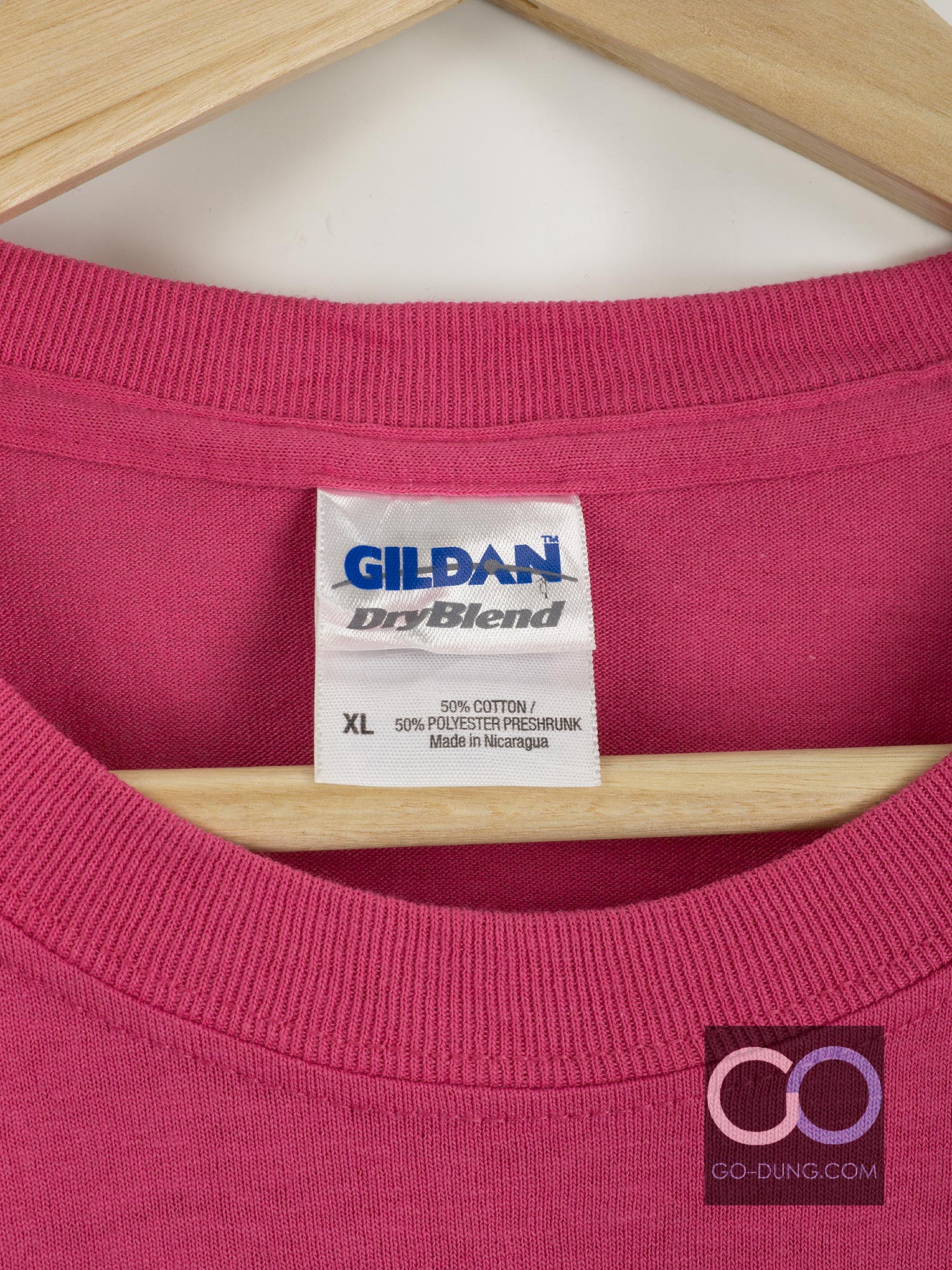 ขาย เสื้อยืดผ้าบาง รุ่นเก่า ยี่ห้อ GILDAN ผ้า 50/50 สีชมพู