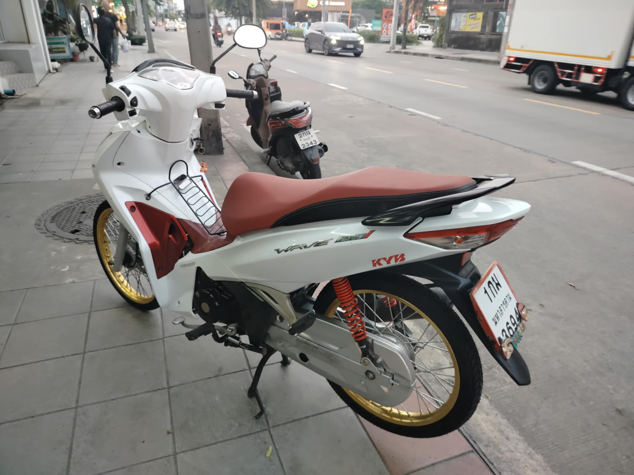 ปิดการขาย wave 125 LED สีขาวแดงยอดนิยม สตาร์ทมือ ปี 2020 ลงล้อทองสวยๆเครื่องเดิมๆ