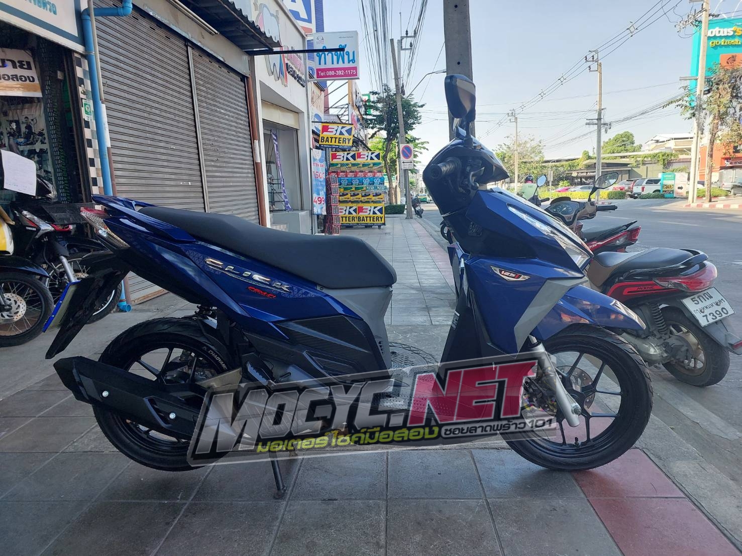 (ปิดการขาย) click 125 สีน้ำเงิน ไฟหน้า led รุ่นท็อปล้อแม็ก