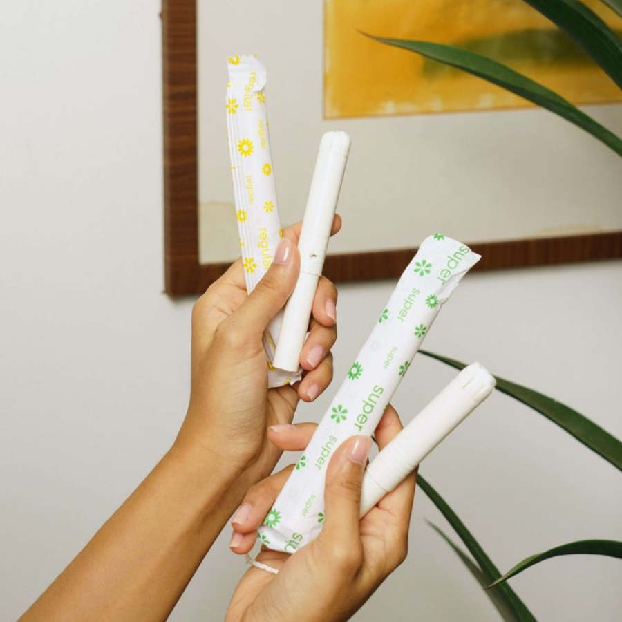 Evi Mae Cotton Tampons Organic ผ้าอนามัย แบบสอด ออร์แกนิค พร้อมถุงทิ้ง 18 ชุด พกพาสะดวก ใส่เล่นน้ำได้ สบาย มั่นใจ