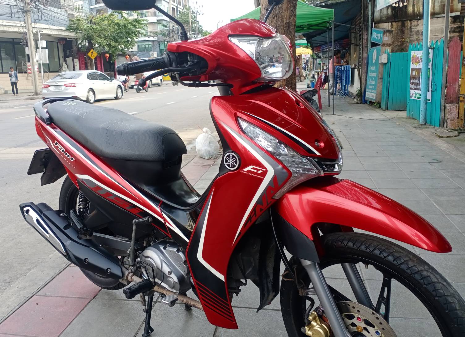 (ปิดการขาย)พร้อมส่งนครปฐมครับ finn สีแดง ตัวท็อปล้อแม็กสตาร์ทมือ