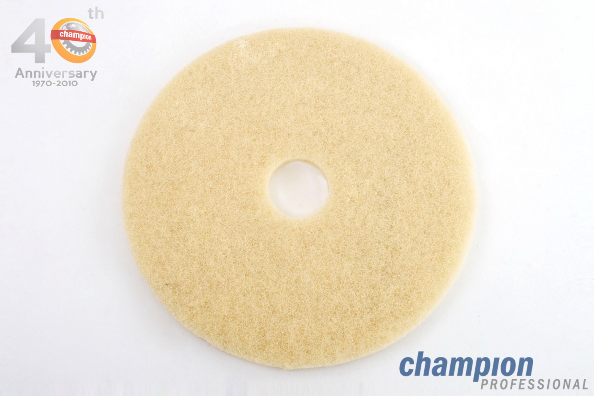 แผ่นปัดเงาพื้นรอบสูง สีเบจ ยี่ห้อ 3M รุ่น Natural Blend White 3300