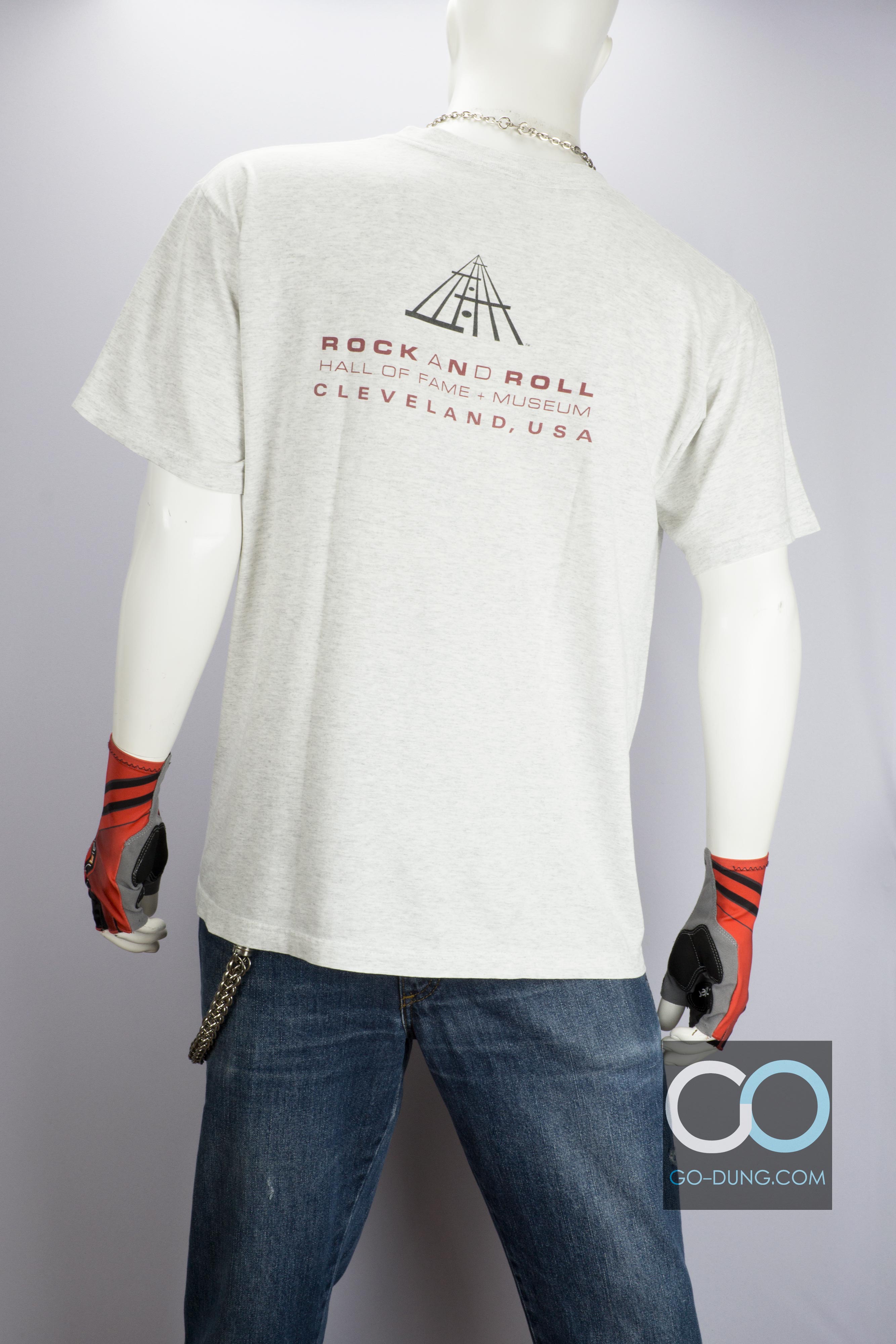 เสื้อยืด USA มือสอง ROCK AND ROLL HALL of FRAME MUSEUM ผ้า 100 คอตตอน
