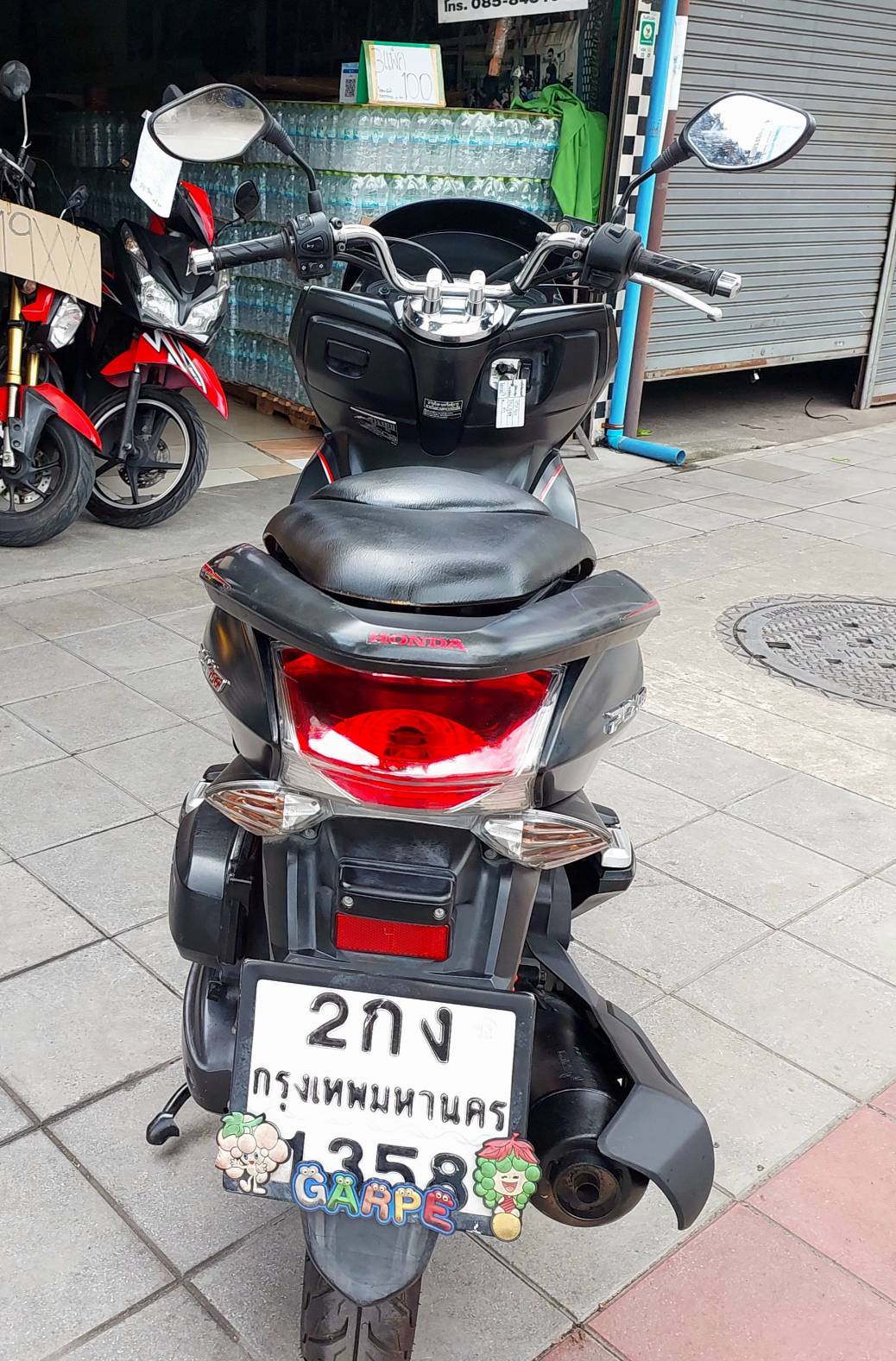 (ปิดการจาย ) PCX 150 สีดำตัวท็อป ปี 56 รถบ้านทะเบียน กรุงเทพฯ