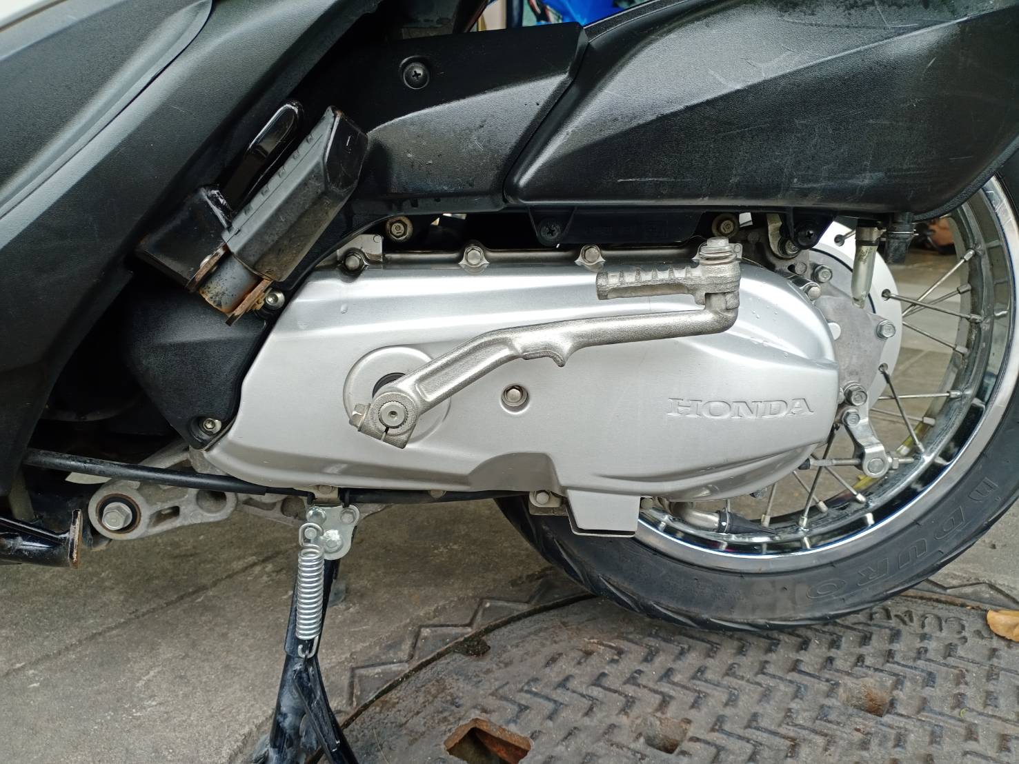 ((ขายแล้ว พร้อมส่งถึงบ้าน))specy สีขาวดำ รถสวยมาก