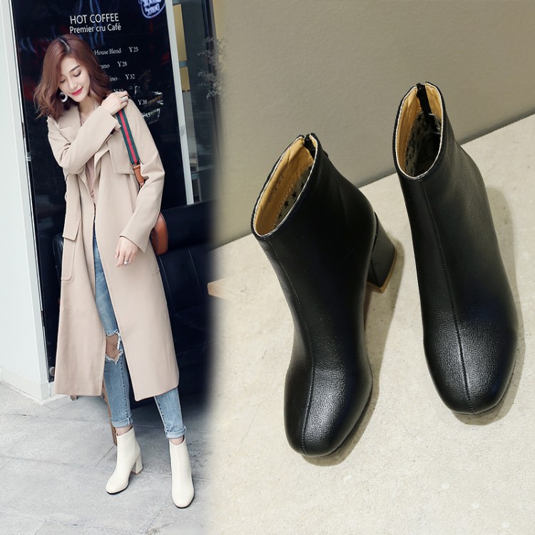 พรีอเดอร์ รองเท้าบูท 32-52 รหัส Y-3300