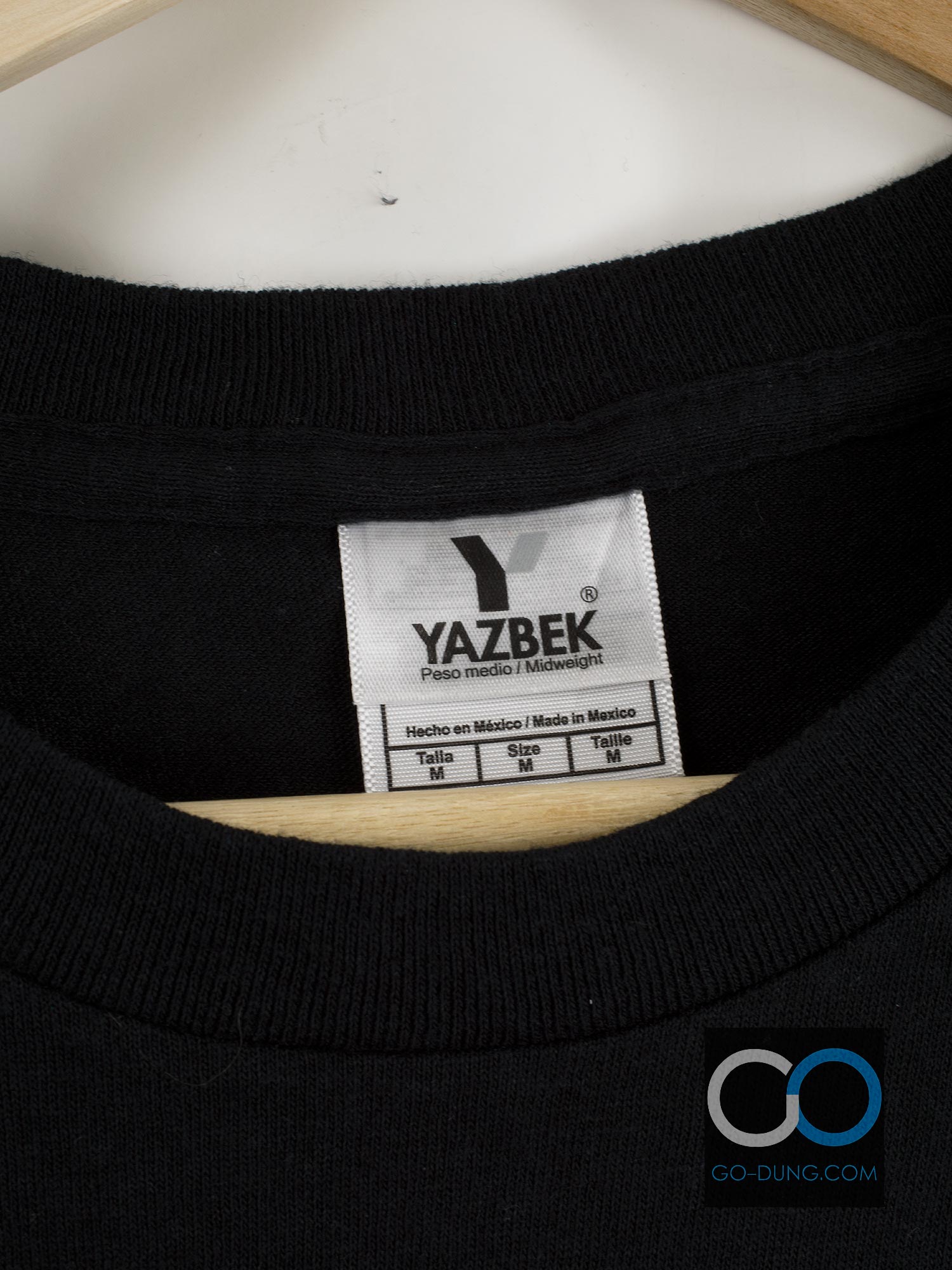 ขาย เสื้อ USA แท้ ผ้า 100 คอตตอน ยี่ห้อ YAZBEK