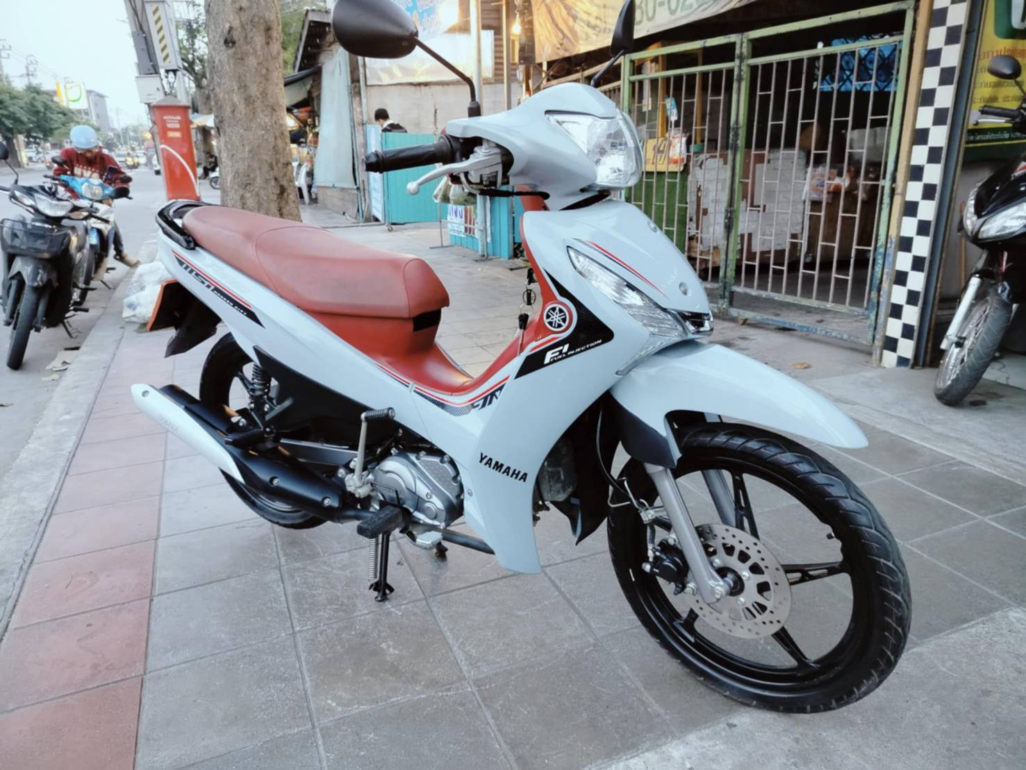 (ปิดการขาย) yamaha finn สีเทา ตัวท็อปล้อแม็กเบรค UBS จดทะเบียนปี 2023