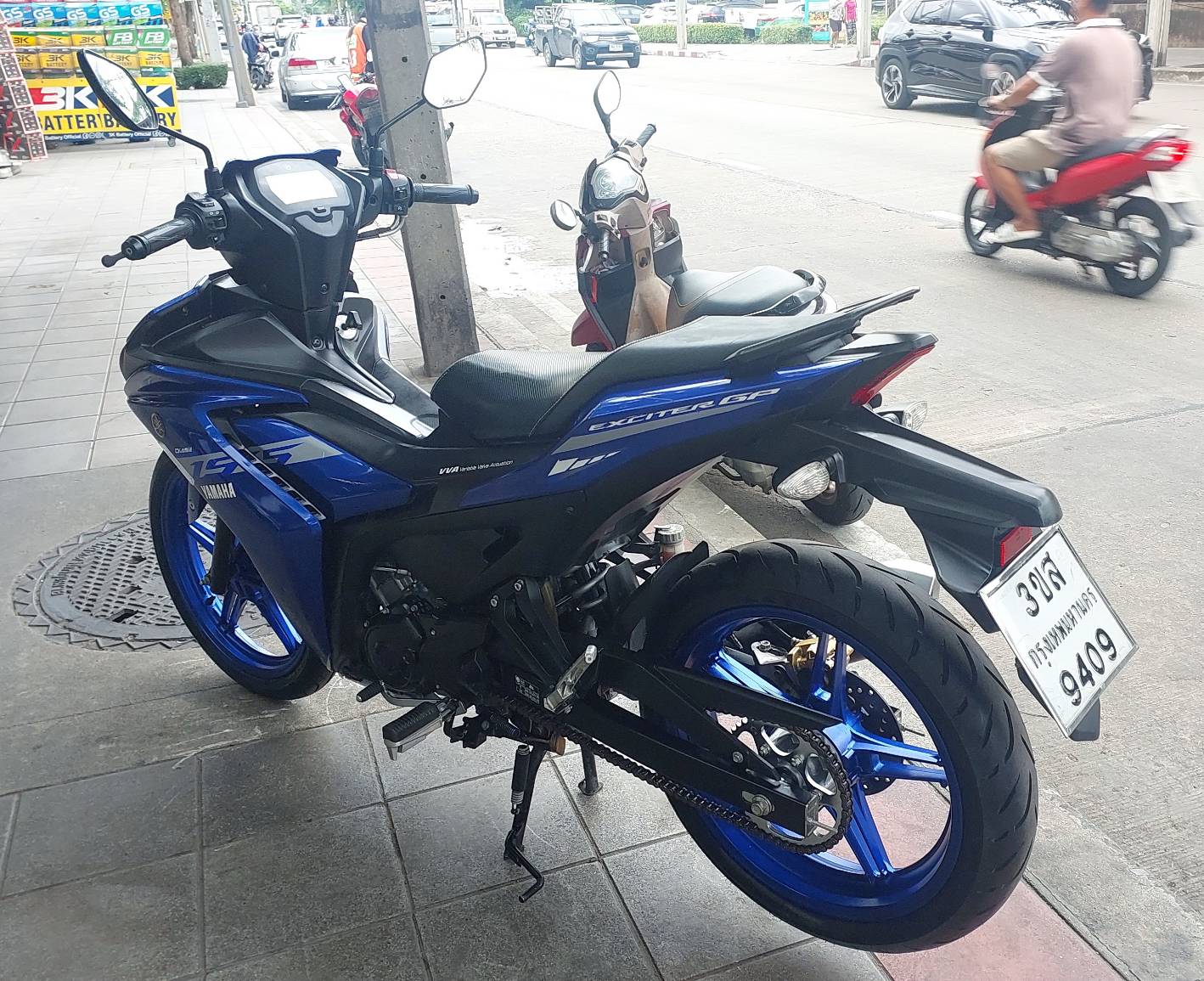 (ขายแล้ว) yamaha exciter สีน้ำเงิน 2021 155 cc ไฟหน้า LED