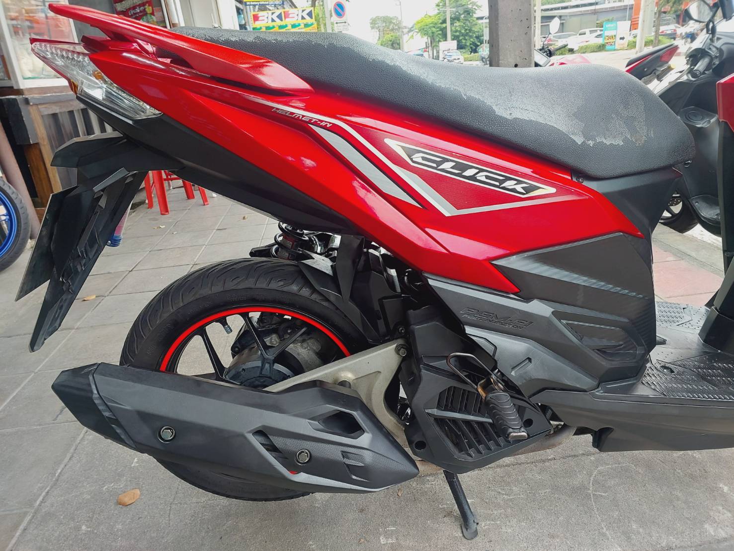 (ปิดการขายครับ) click 125 i สีแดง ตัวท็อปล้อแม็กยางใหม่ๆ