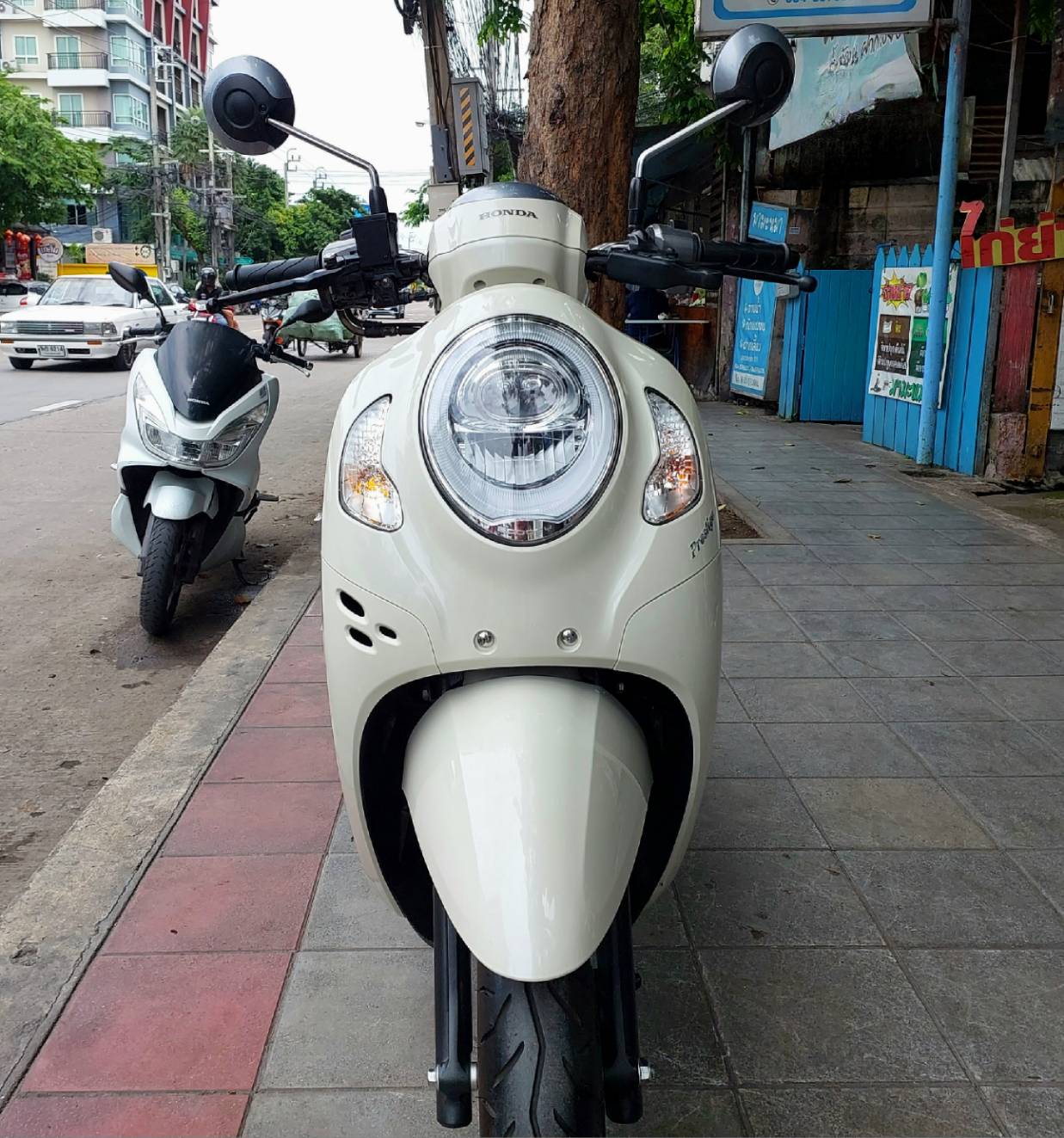 (ปิดการขาย) all new scoopy 2023 prestige ล้อแม็กซ์ รถ3 เดือนกว่า สภาพป้ายแดง