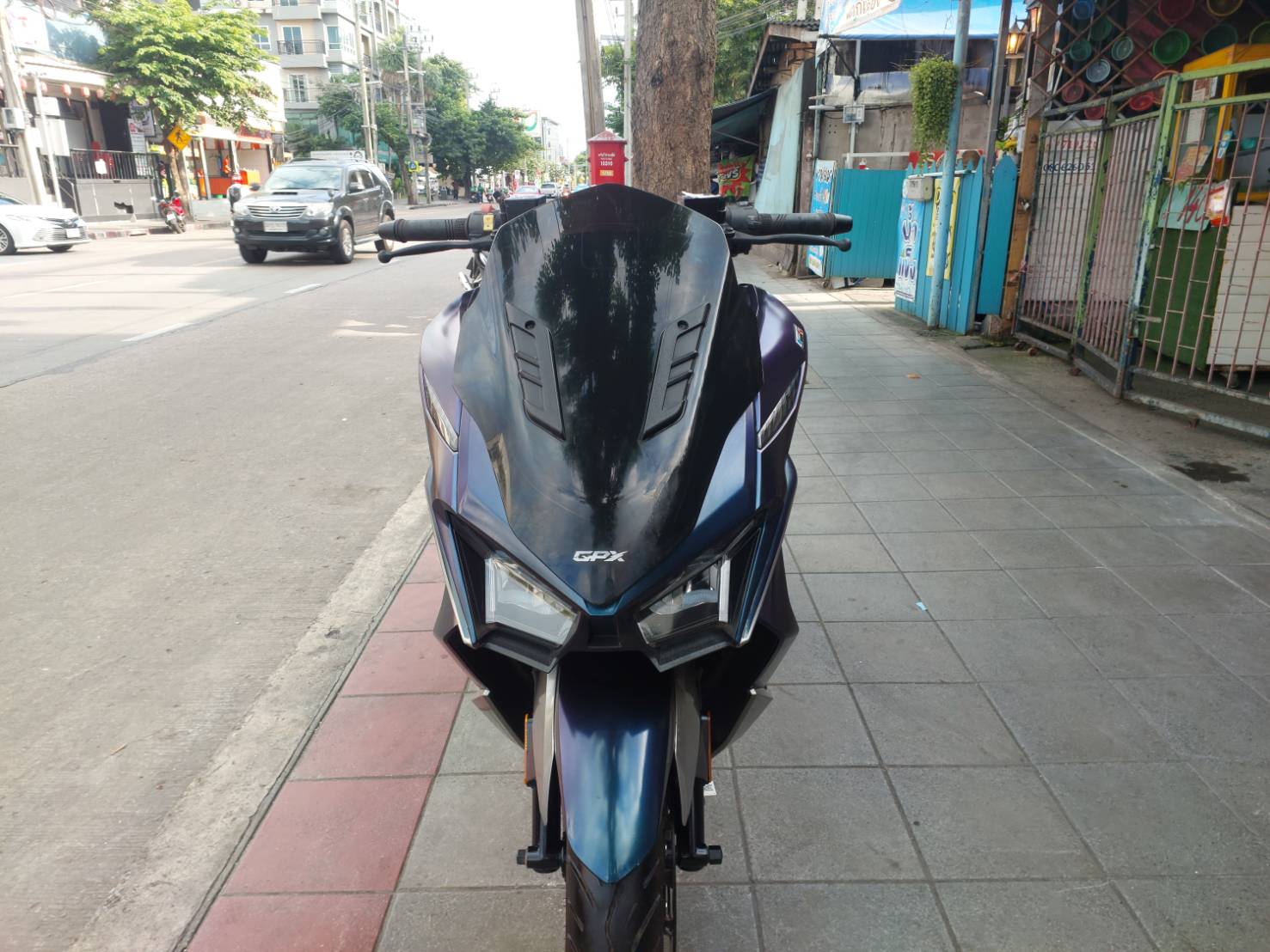 ( ปิดการขายครับ )GPX โดรน คีเลส 4 วาล์ว สีน้ำเงิน midnight 2023