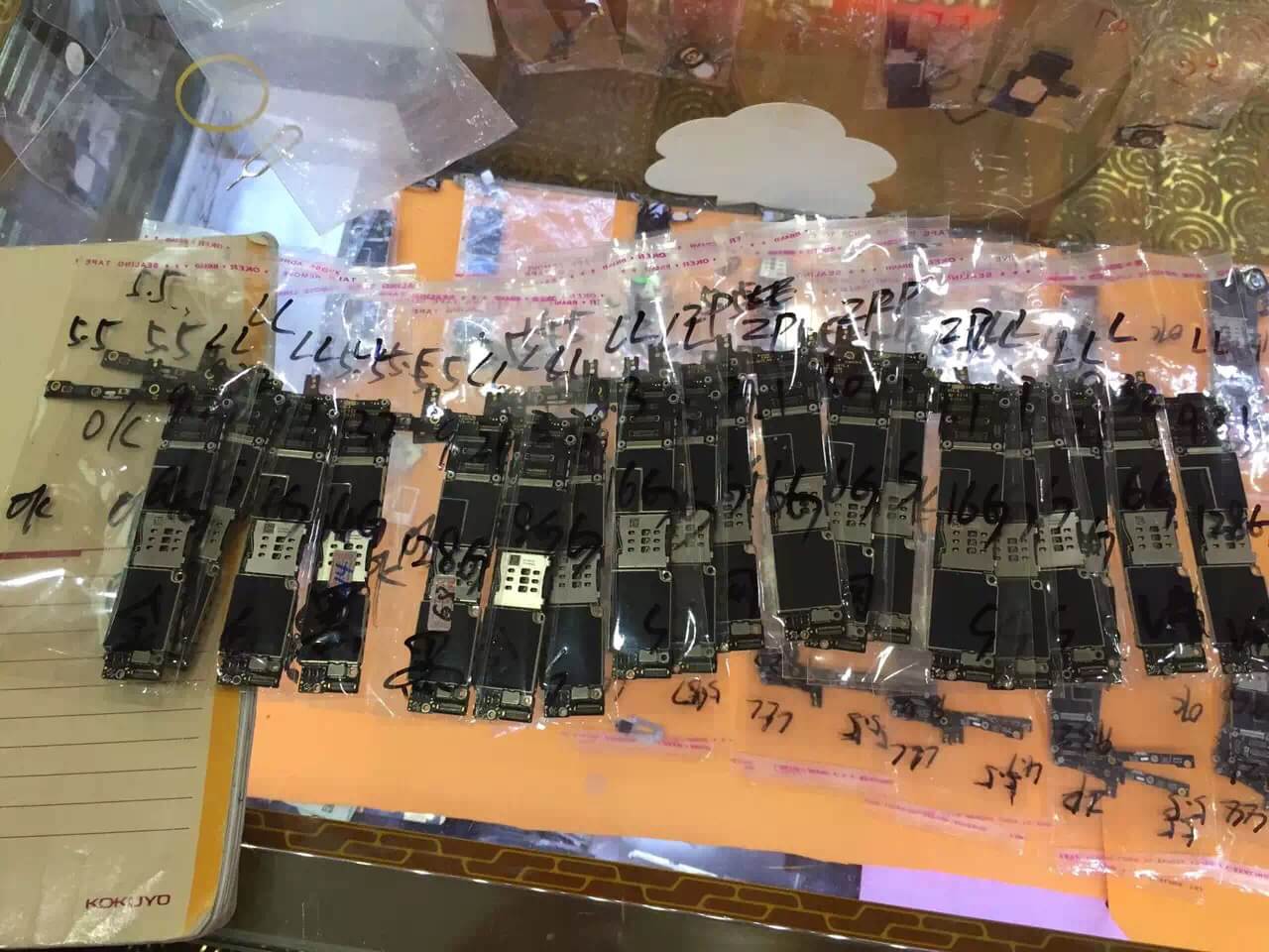 ขายส่งเมนบอร์ดไอโฟน 4 4S 5 5S 6 6+ 6S 6S+ ไอโฟนทุกรุ่น