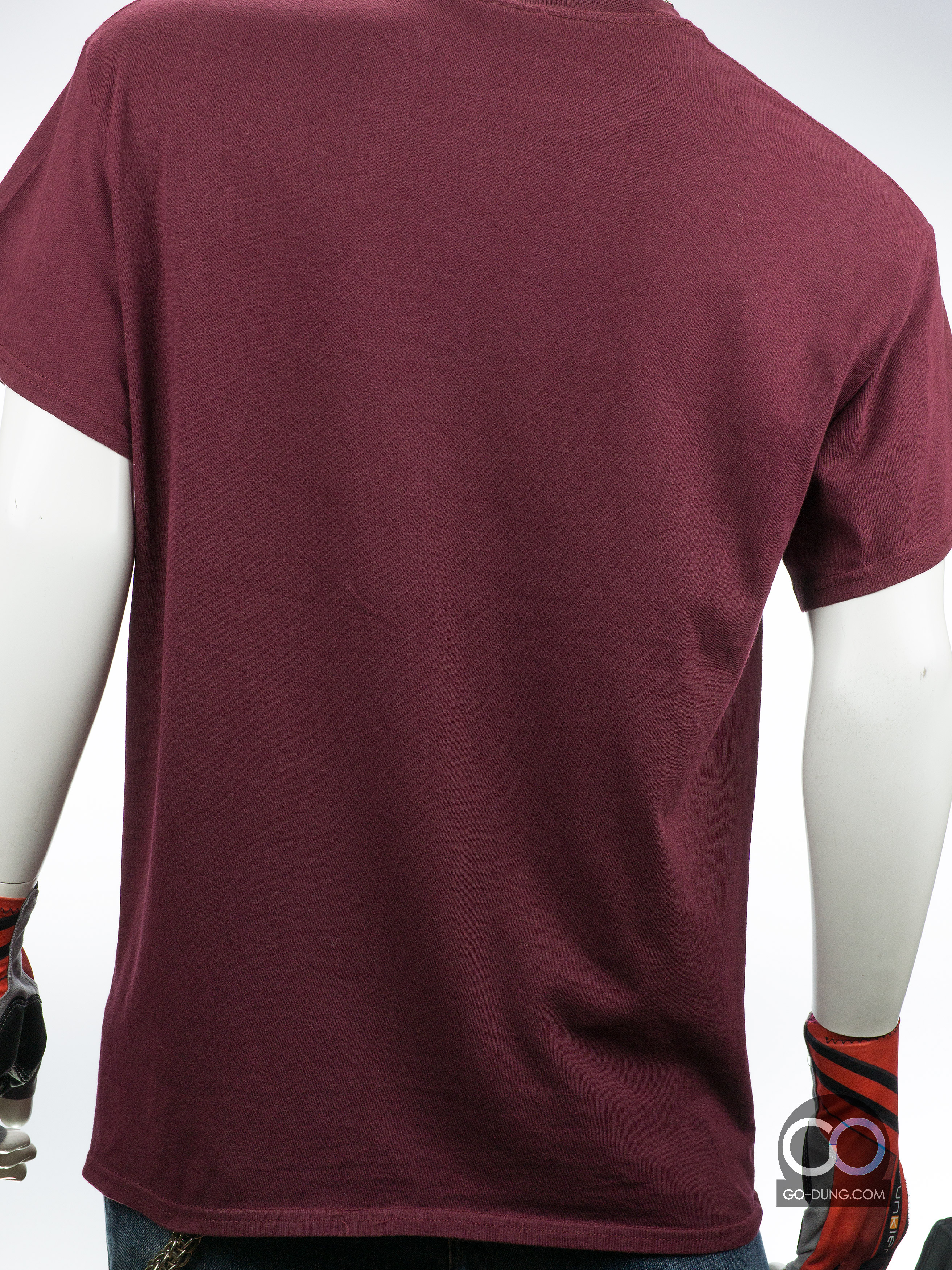 เสื้อยืดมือสอง GILDAN : BACK OFF I HAVE A SISTER AND I'M NOT AFRAID TO USE HER ผ้า 100 คอตตอน