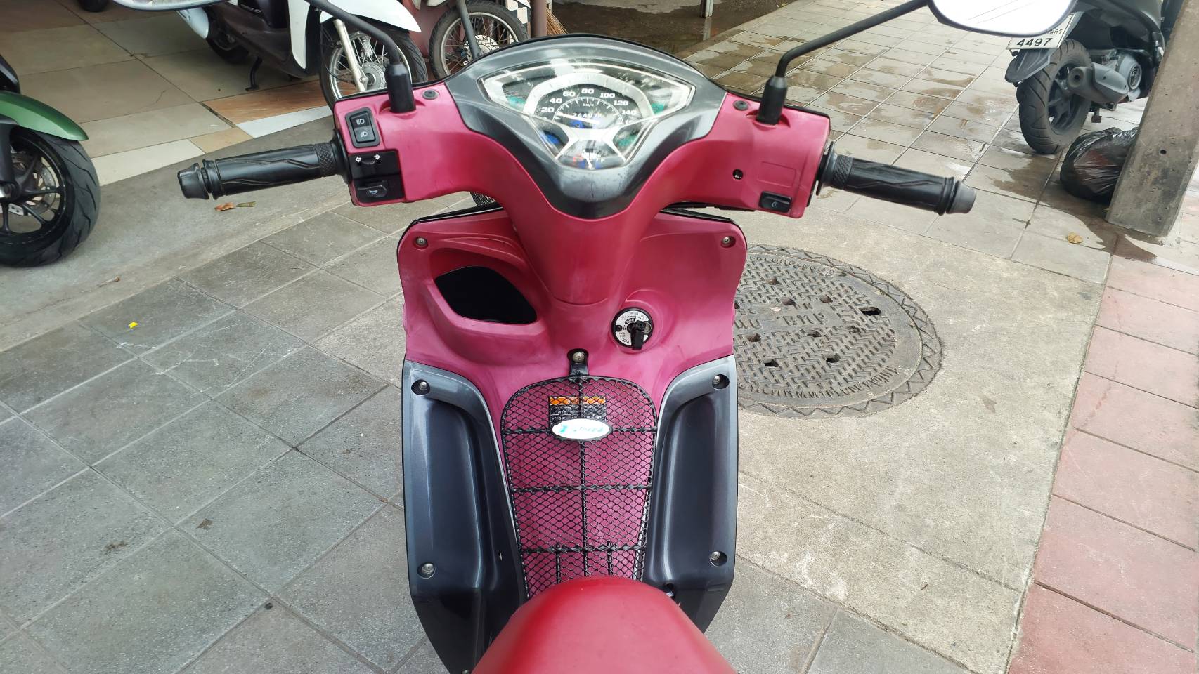 (ปิดการขาย) Yamaha finn สต้าทมือ ตัวท็อปล้อแม็กซ์ เบลค ubs