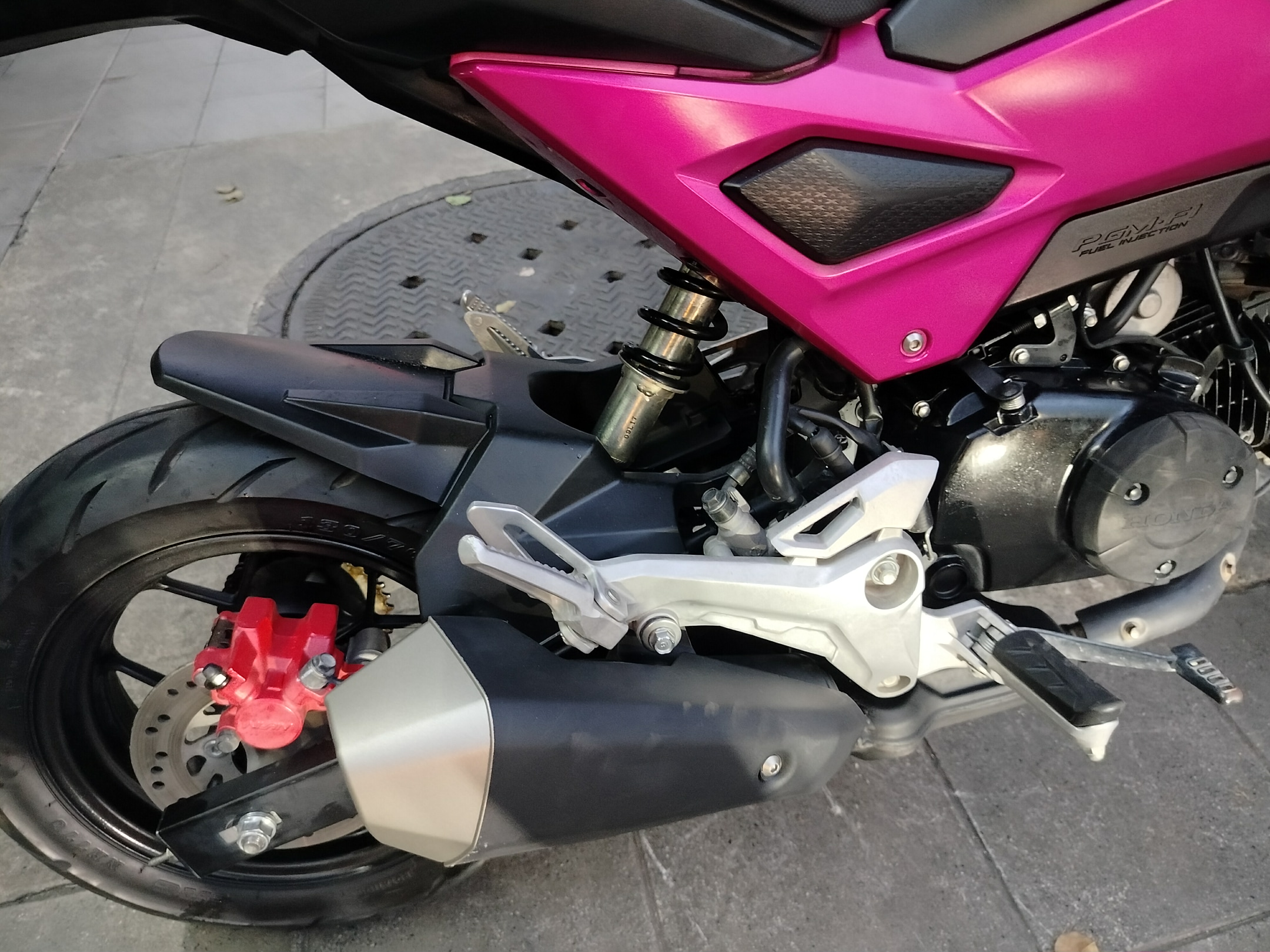 (ปิดการขาย) MSX SF สีดำชมพู จดทะเบียนปี 2020