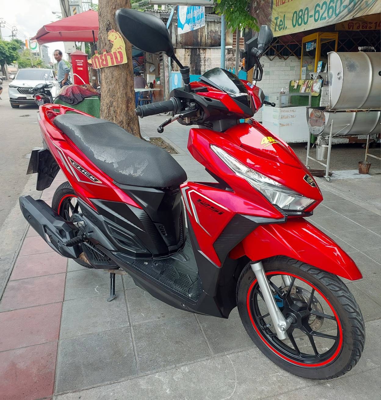 (ปิดการขายครับ) click 125 i สีแดง ตัวท็อปล้อแม็กยางใหม่ๆ