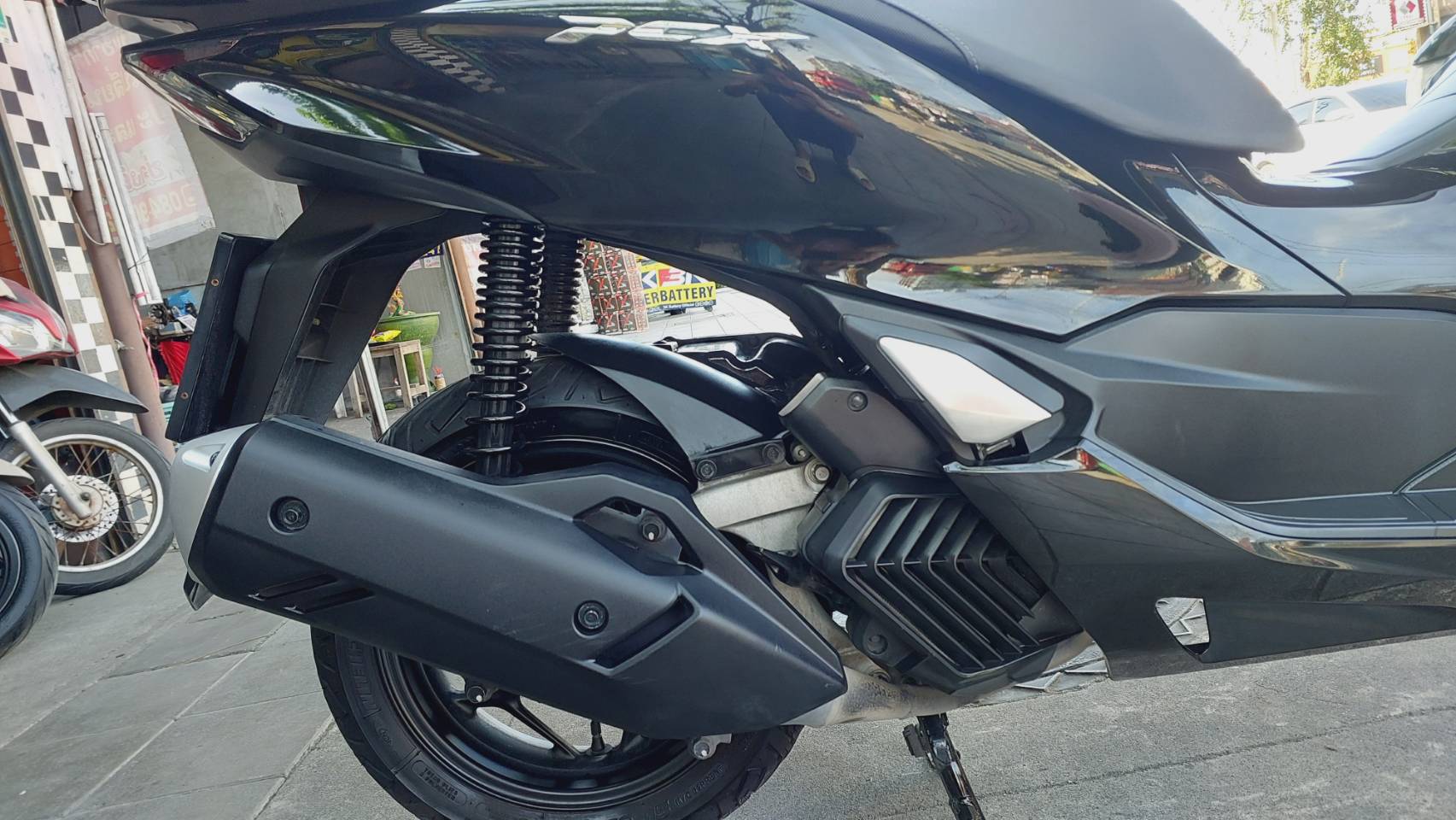 (ปิดการขายครับผม) PCX 160 สีดำเงาปี 2023 รถ 11 เดือน ผู้หญิงใช้รถสภาพสวยงามตามเจ้าของเดิม