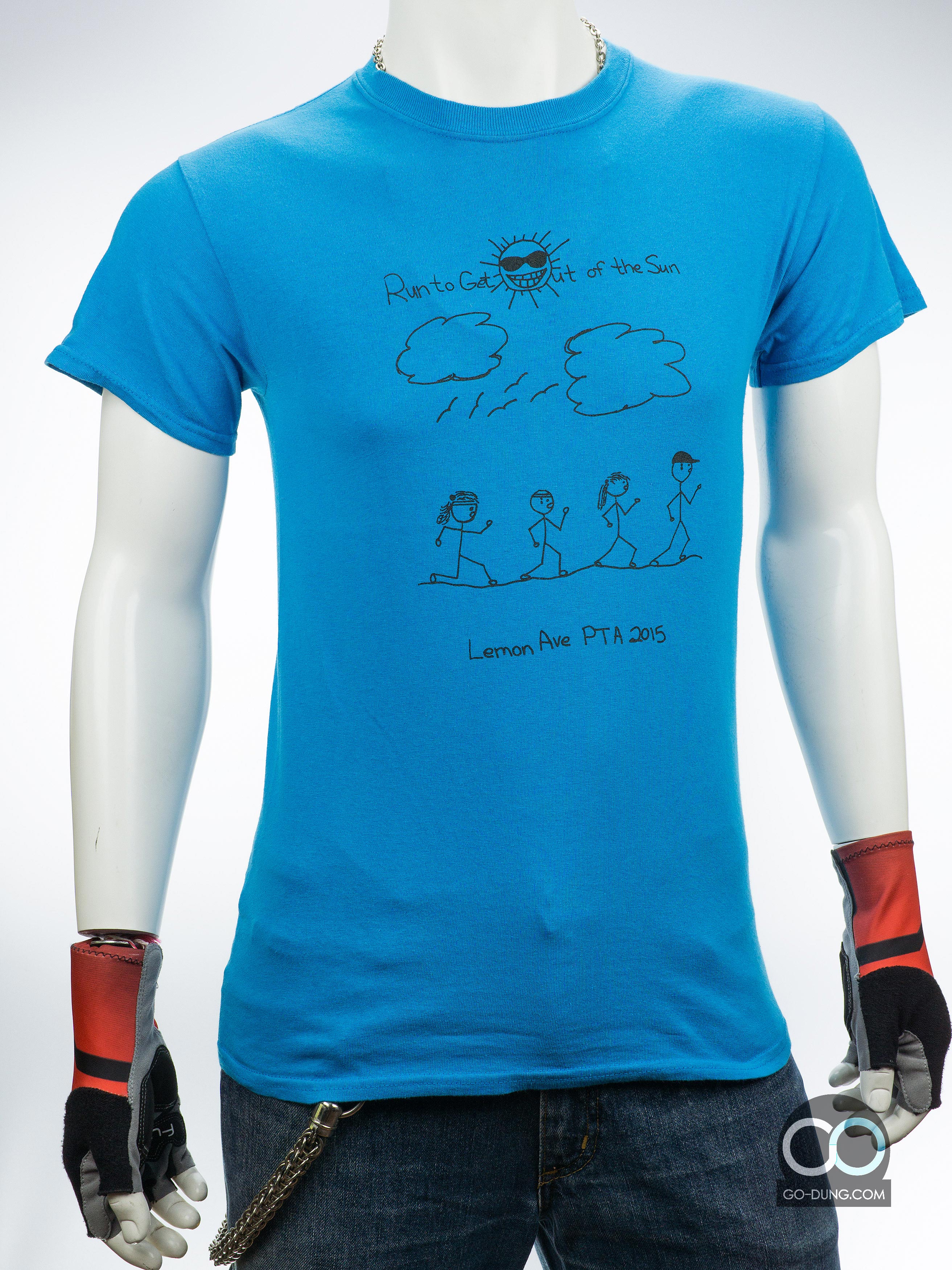 เสื้อยืดมือสอง GILDAN : RUN TO GET OUT OF THE SUN ผ้า 100 คอตตอน
