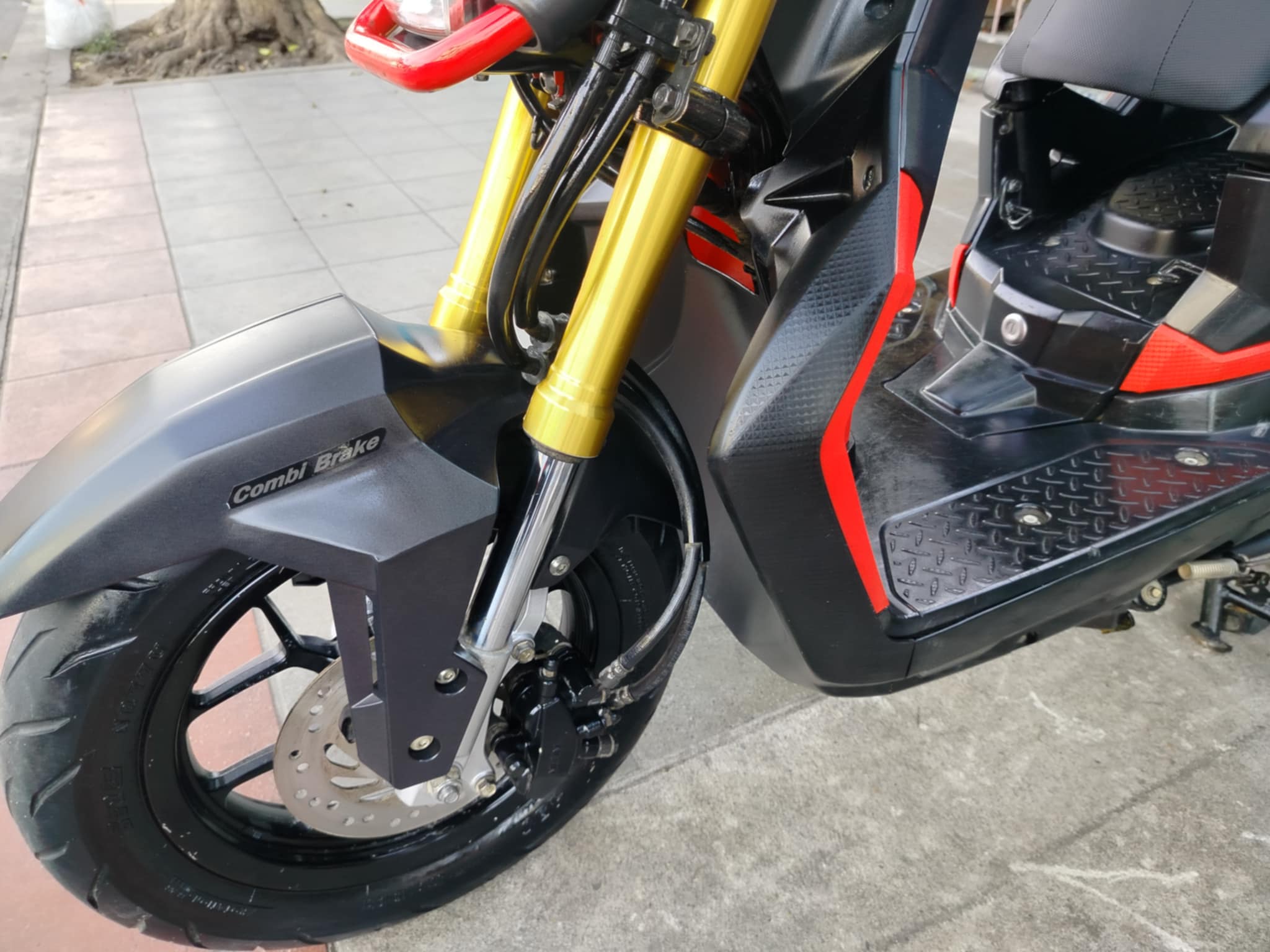 (ปิดการขายครับ) zoomer x สีดำแดงตัวใหม่ไมล์ดิจิตอล ปี 2018