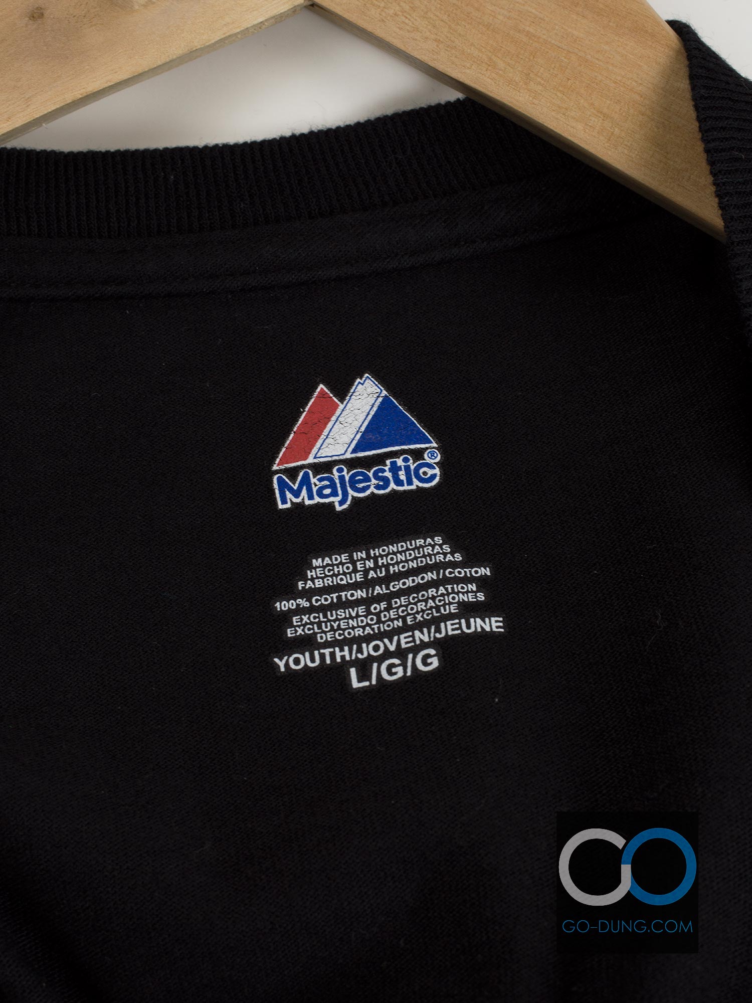 ขาย เสื้อยืดมือสอง แบรนด์ แท้ ผ้า 100 คอตตอน ยี่ห้อ MAJESTIC