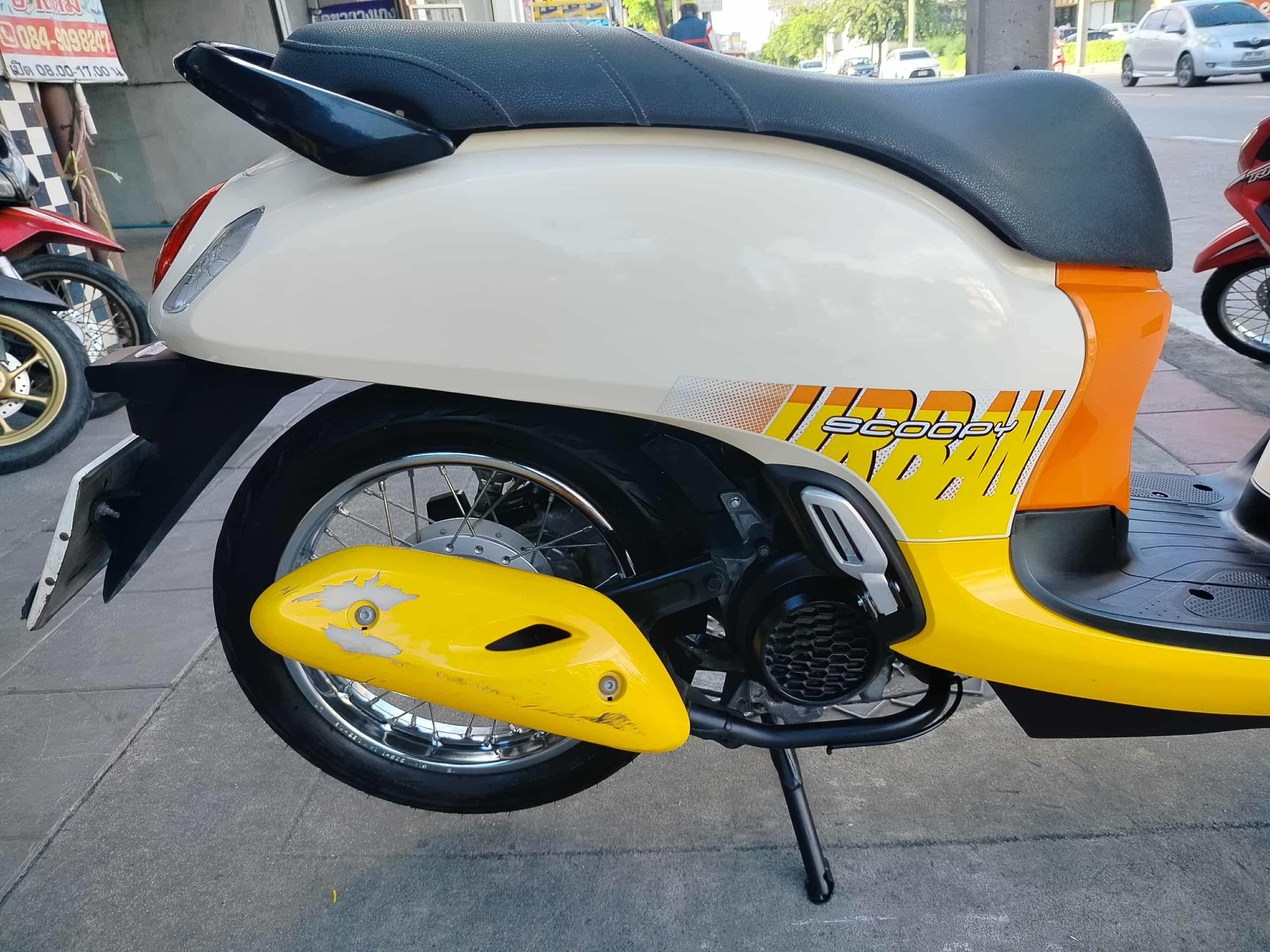 Scoopy led มีขาวเหลือง 2021