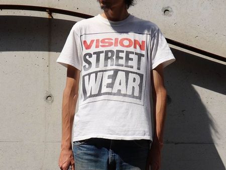เสื้อยืดสเก็ตบอร์ด Vision Street Wear
