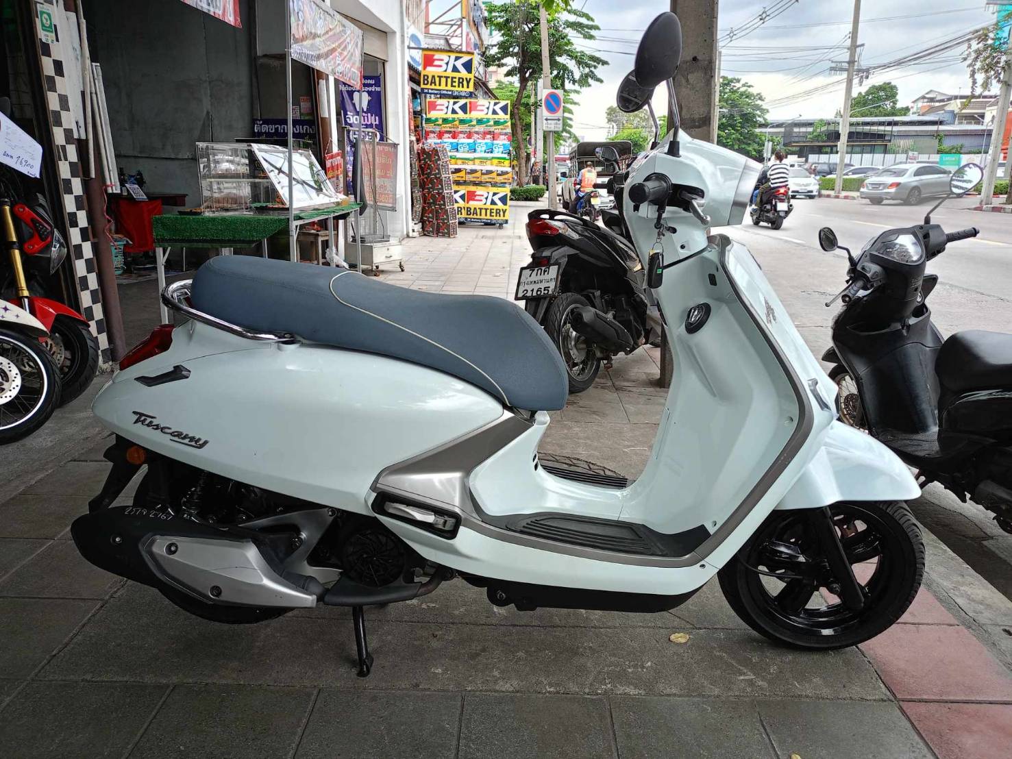(ปิดการขายครับ) GPX tuscanny 150 cc สีขาวปี 2023 ไมน้อยๆ 3,000 กิโล