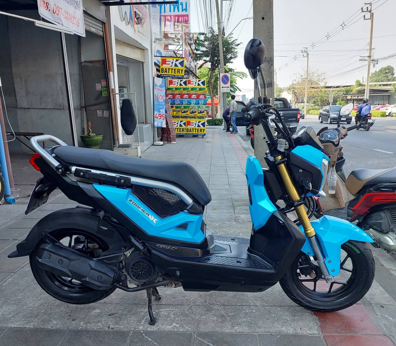 (ปิดการขายครับ)zoomer x ตัวใหม่ ไมล์ดิจิตอลแล้ว เครื่องยนต์ตัวใหม่เงียบดี