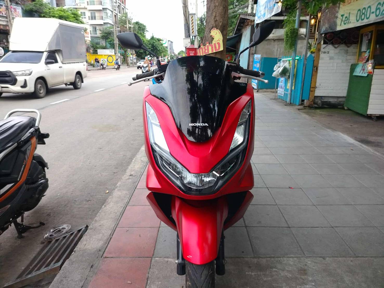 PCX 160 abs 2022 สีแดง ตัวท็อป็อป ดิสเบรคหน้าหลัง