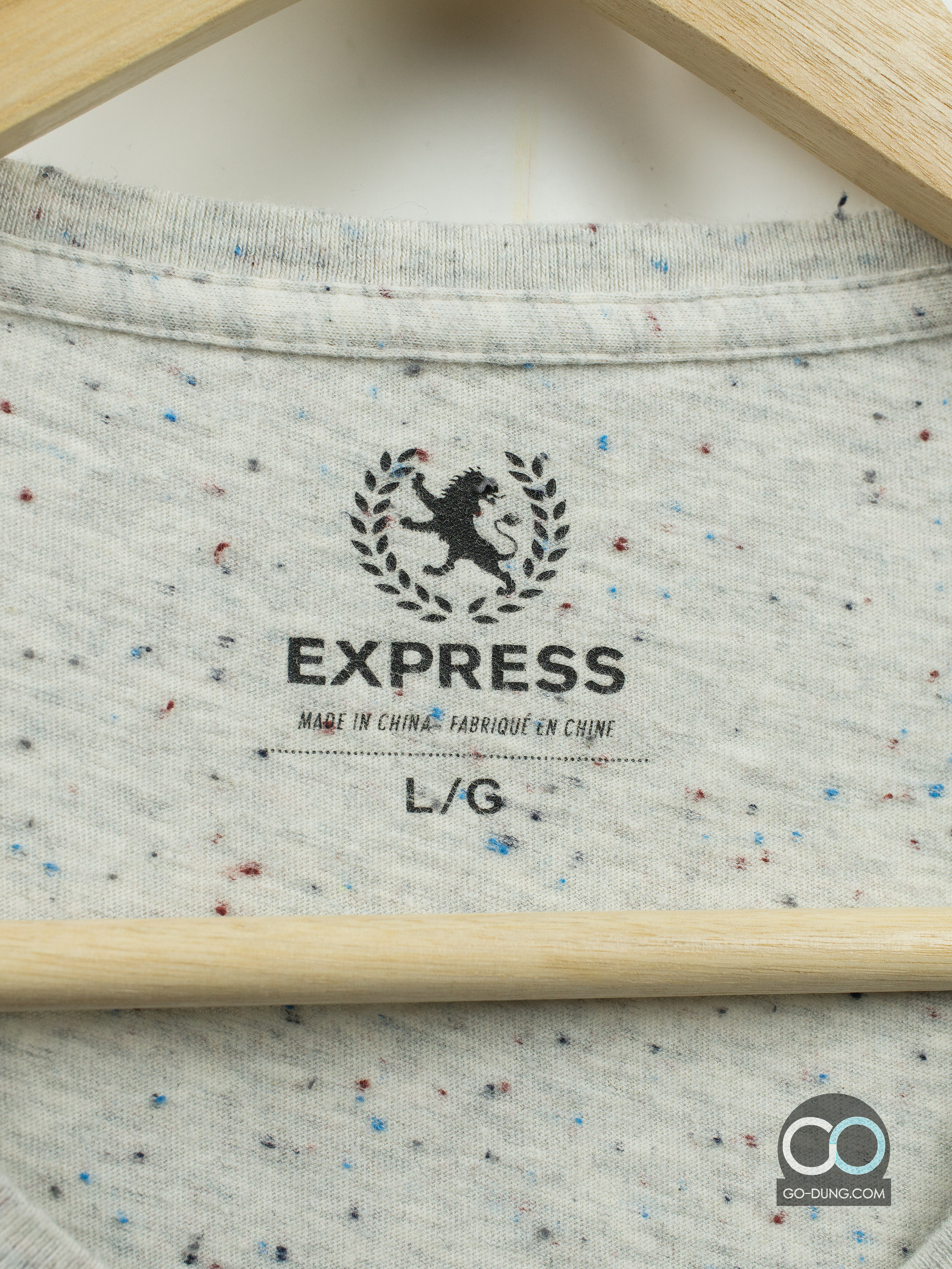 เสื้อยืดมือสอง EXPRESS ผ้า 100 คอตตอน