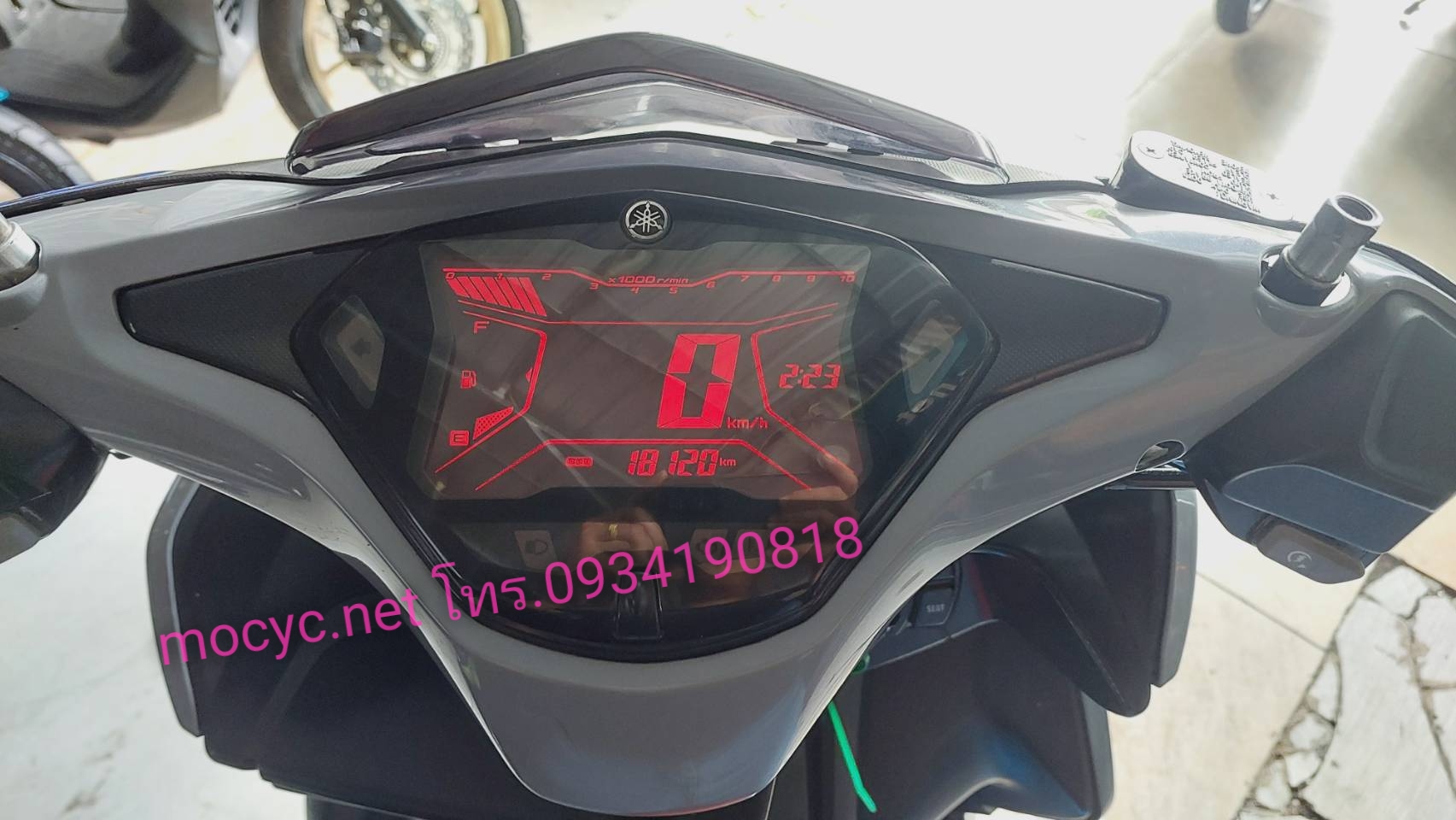 (ปิดการขาย ) พร้อมส่งสระแก้วอีกคันครับ Yamaha aerox สีฟ้าเทา ลายใหม่ 2020