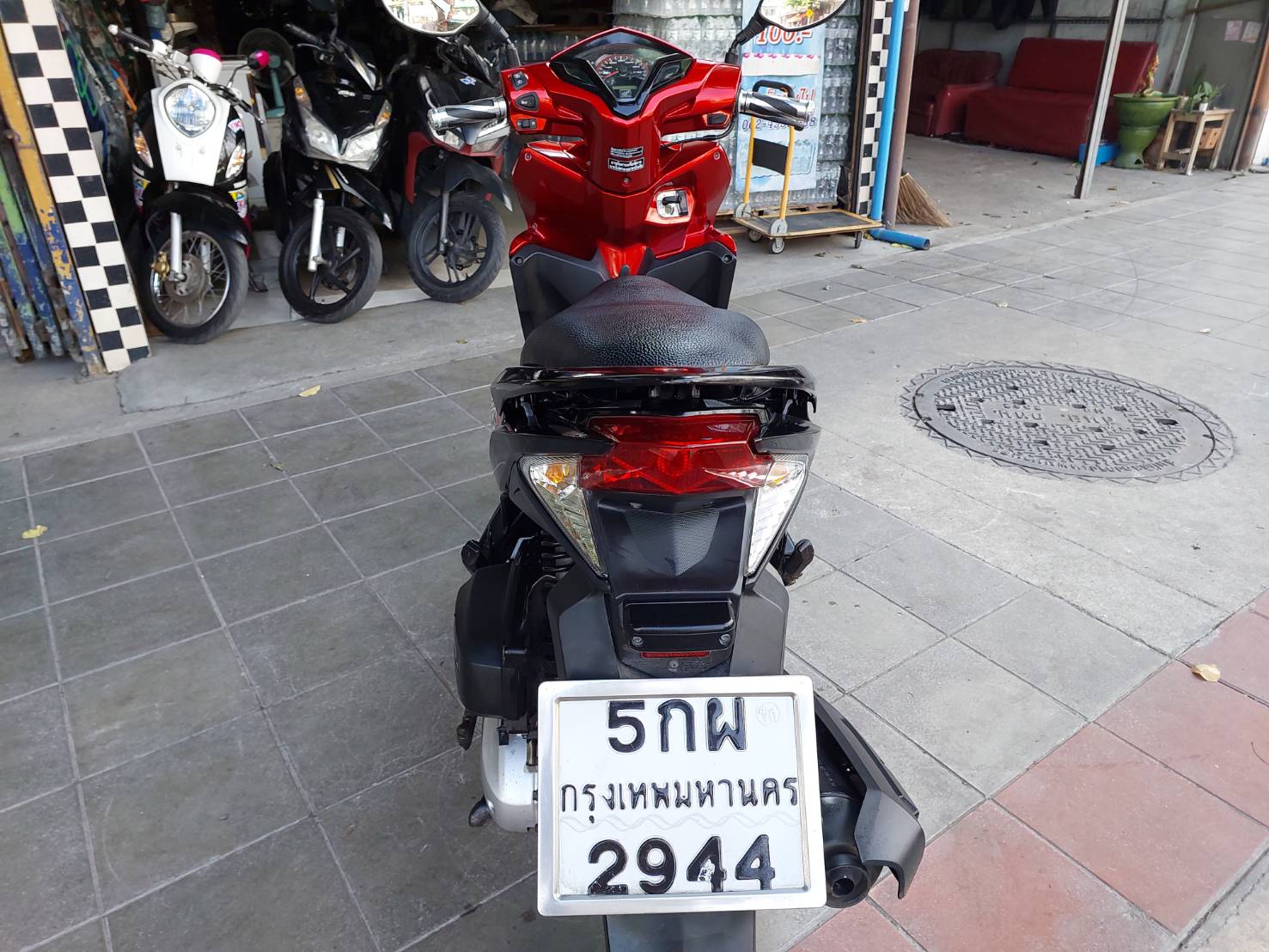 (ปิดการขาย) click 125 สีดำ อมตะ รถสภาพดี ราคานี้ แถมโอนให้ฟรีด้วยครับ