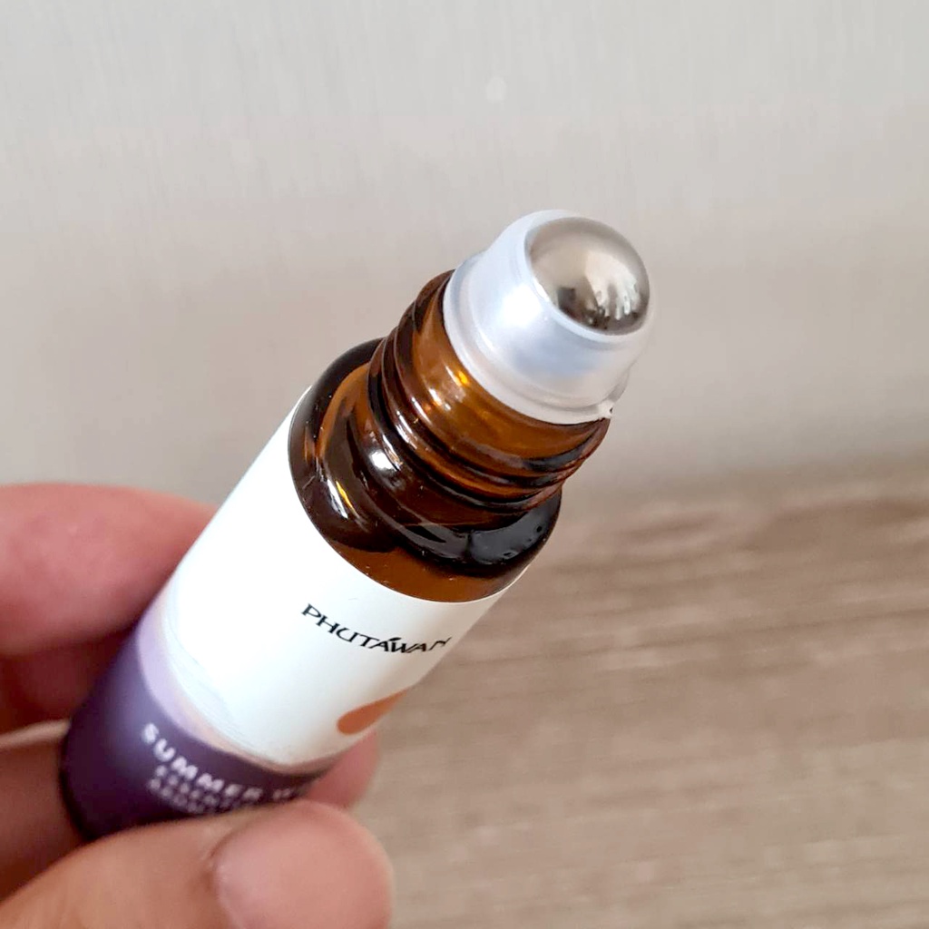 Phutawan ภูตะวัน ลูกกลิ้งน้ำหอม Aroma Roller Organic Essential Oil จากน้ำมันหอมระเหย ขนาด 8 ml