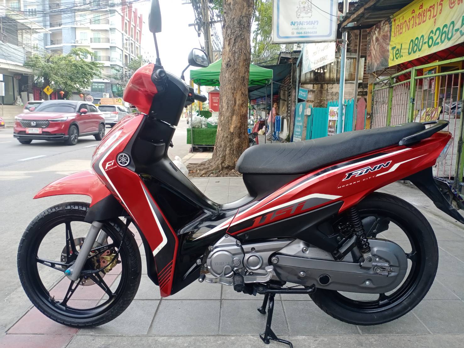 (ปิดการขาย)พร้อมส่งนครปฐมครับ finn สีแดง ตัวท็อปล้อแม็กสตาร์ทมือ