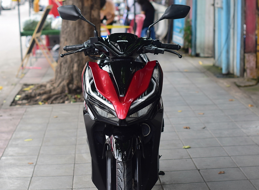 (ปิดขายแล้วครับ)click 125i led สีดำ ท็อปล้อแม็กซ์