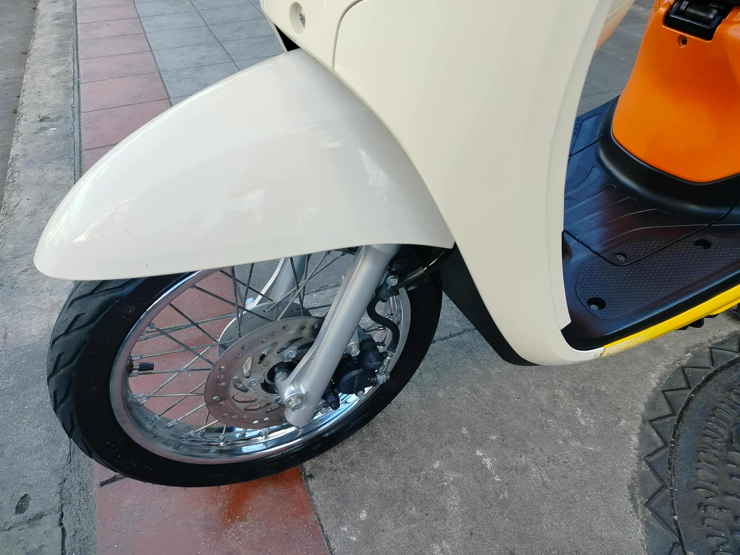 Scoopy led มีขาวเหลือง 2021