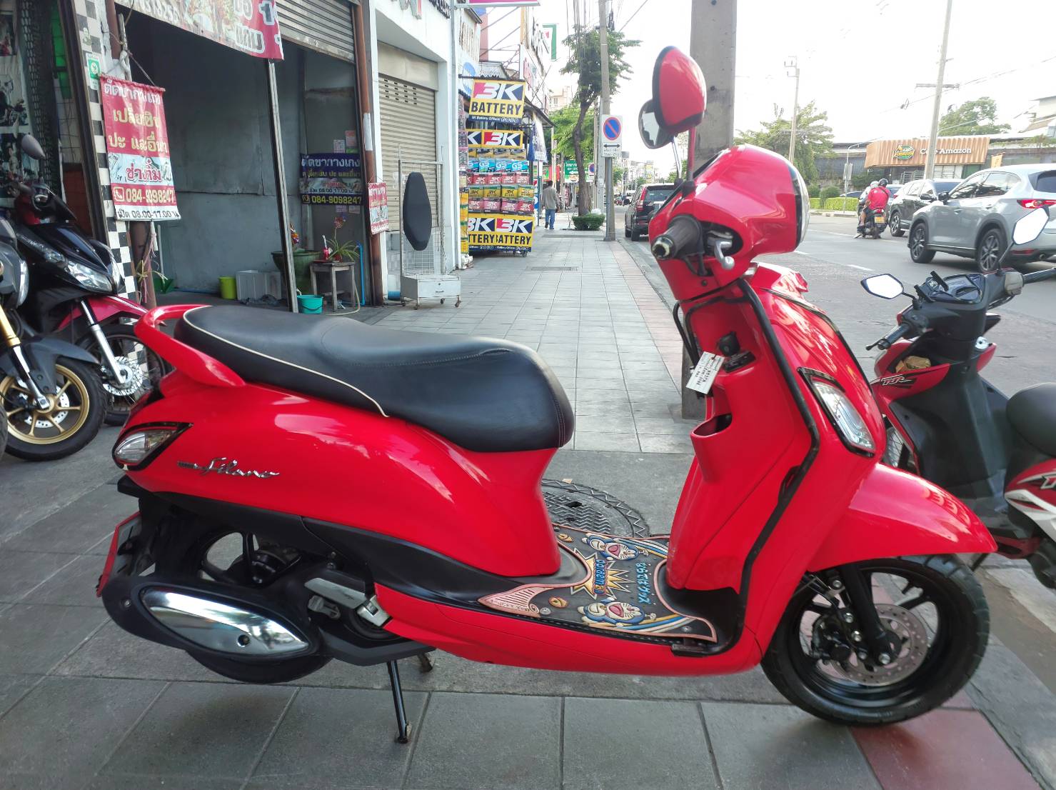 grand filano hybrid 2020 สีแดง