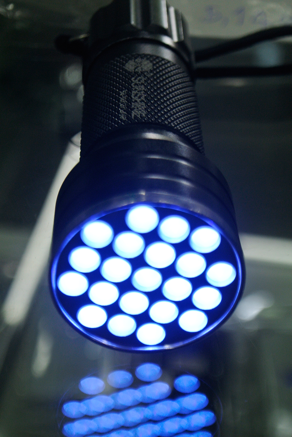 ไฟฉาย UV 21 ดวง