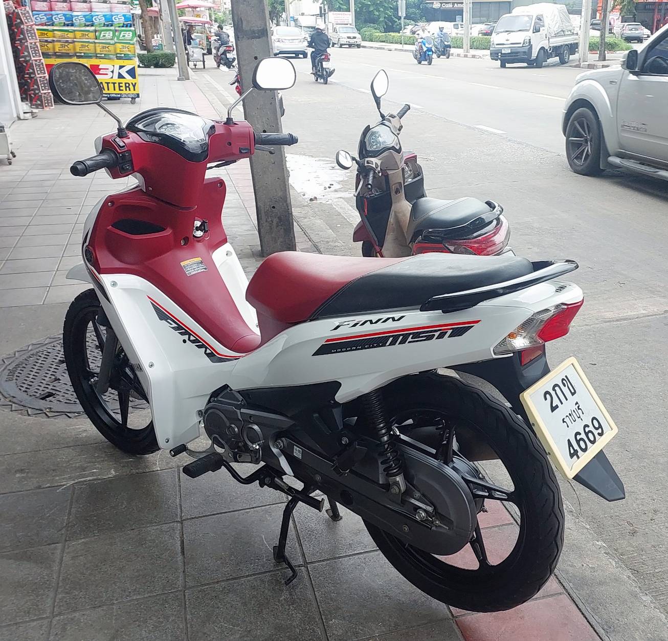 (ปิดการขายครับ) yamaha finn สีขาวล้อแม็กสตาร์ทมือจดทะเบียนปี 2022