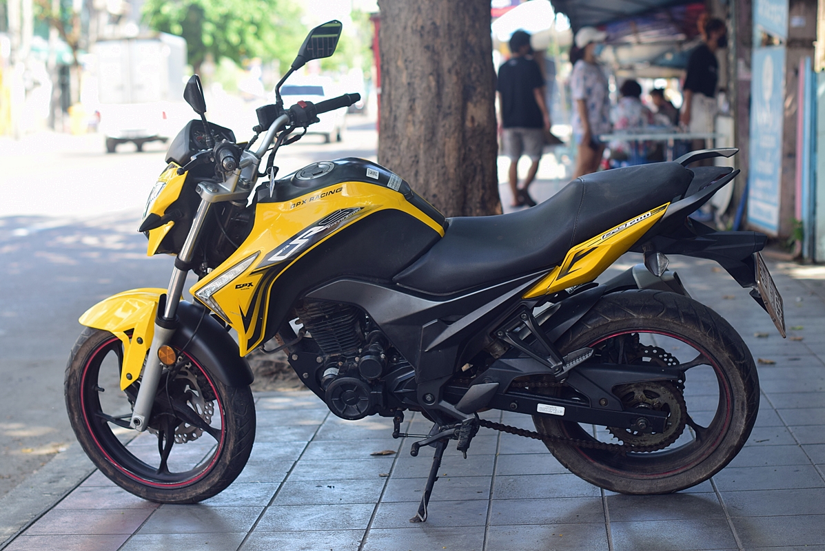 (( ขายแล้วครับ )) gpx cr5 200 พร้อมส่งให้ถึงบ้านครับ