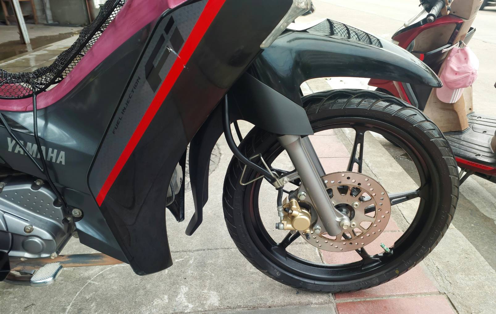 (ปิดการขาย) Yamaha finn สต้าทมือ ตัวท็อปล้อแม็กซ์ เบลค ubs