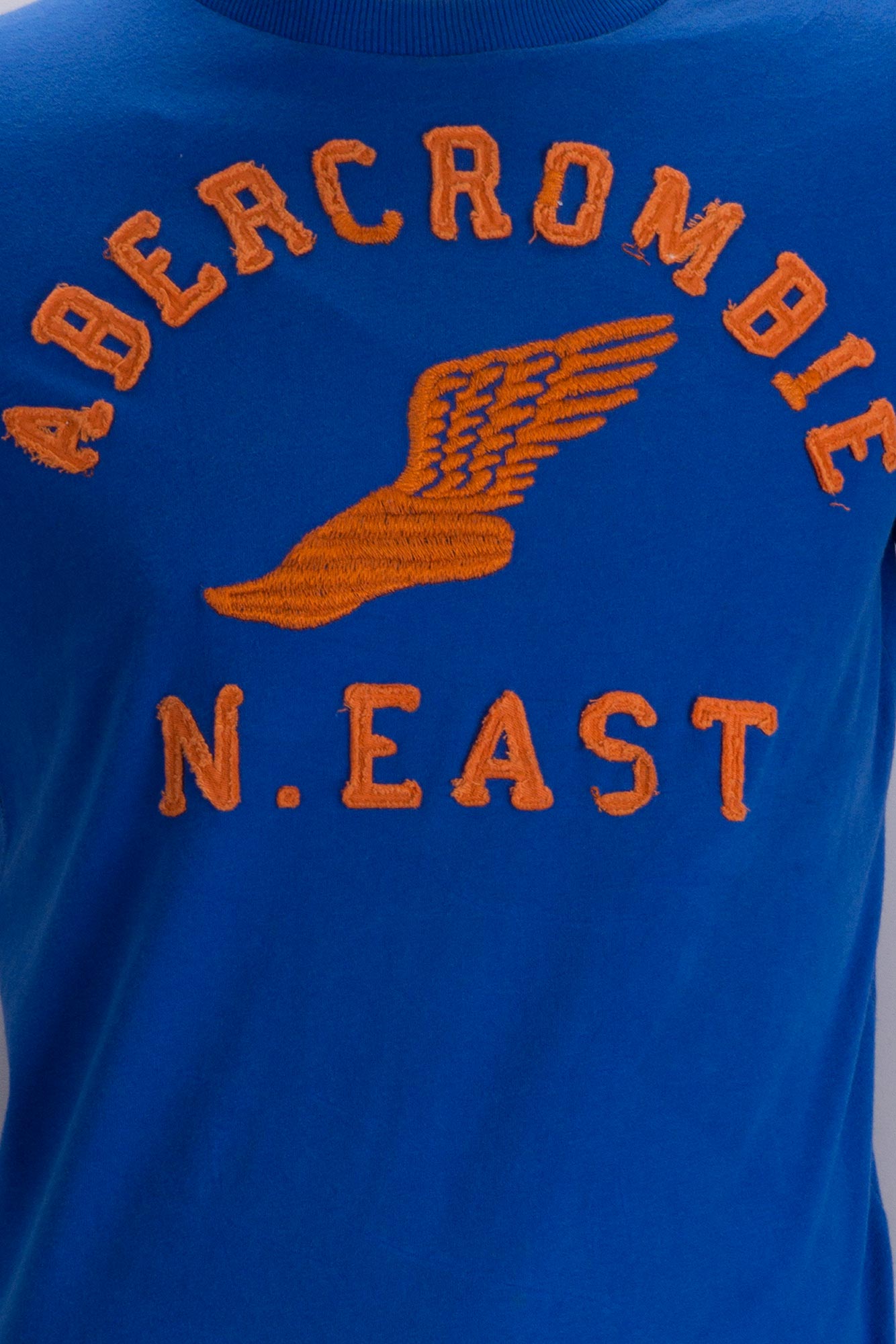 เสื้อยืดแบรนด์เนมมือสอง ABERCROMBIE & FITCH ผ้า 100 คอตตอน