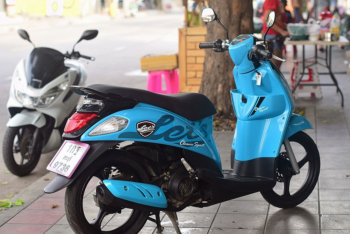 ((ขายแล้ว))Suzuki Let's สีฟ้าดำ ตัวท็อป ล้อแม็กซ์