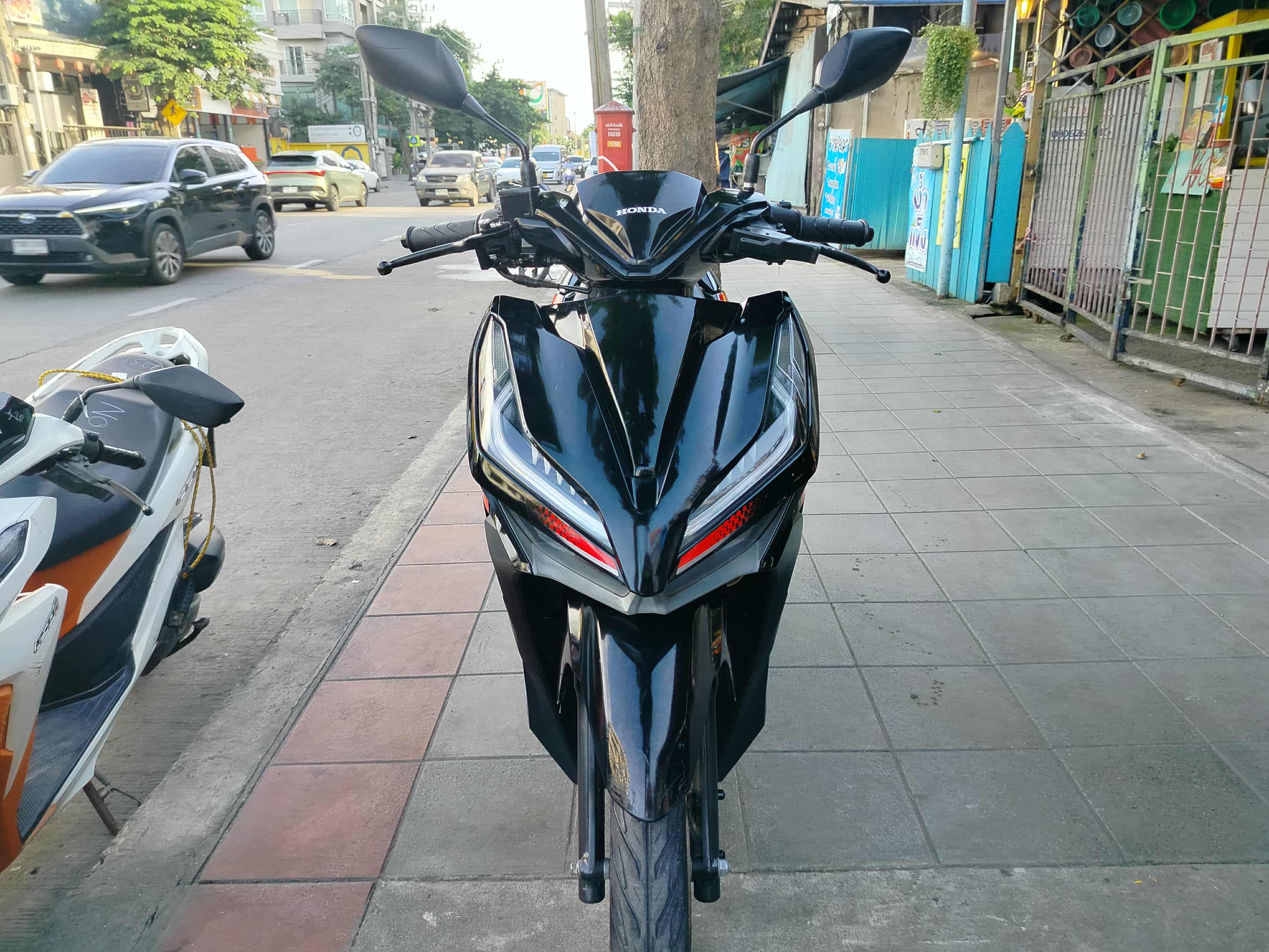 ปิดการขายครับ คลิก 125 i สีดำ 2018 ตัวท็อปล้อแม็กเบรคคอมบาย